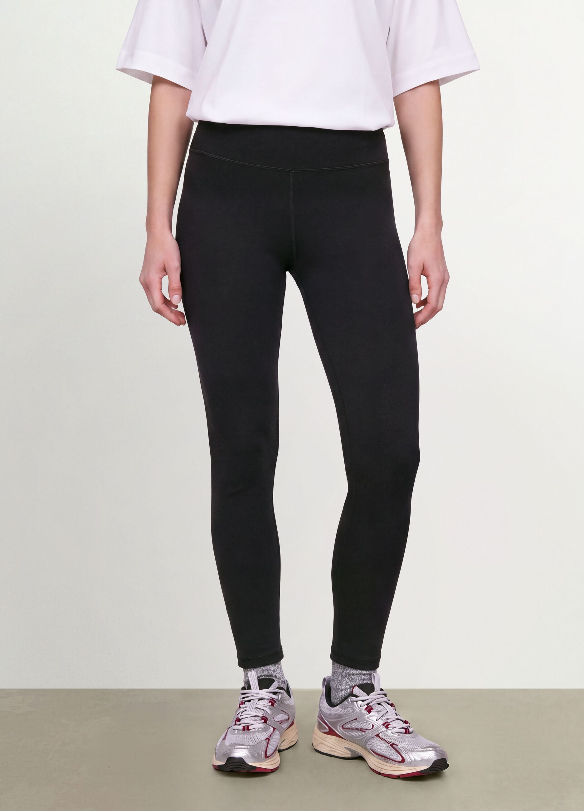 Leggings in cotone elasticizzato nero slim fit