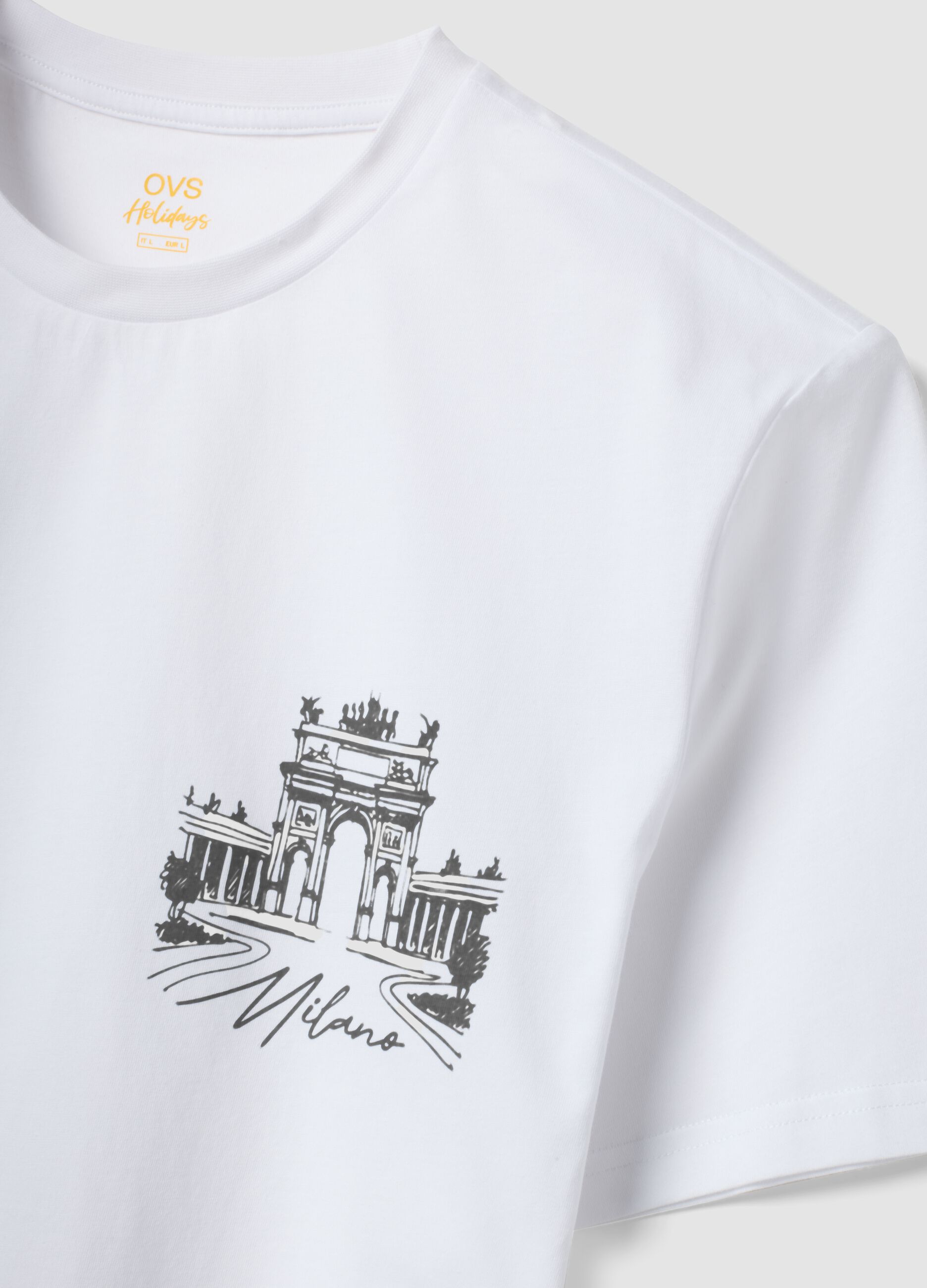 White pure cotton T-shirt with chest print, regular fit