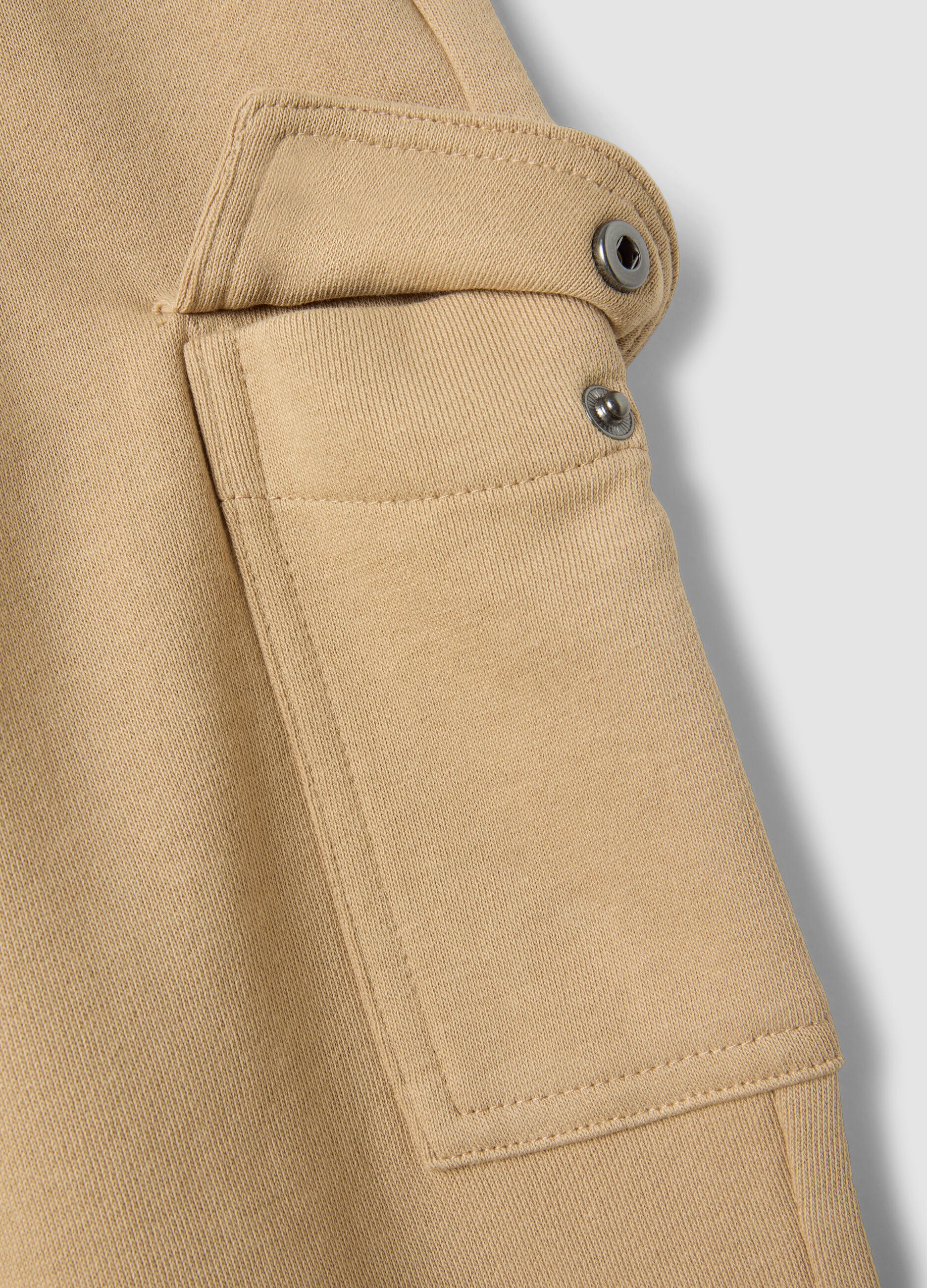 Pantaloni jogger beige in misto cotone con tasche cargo per bambino