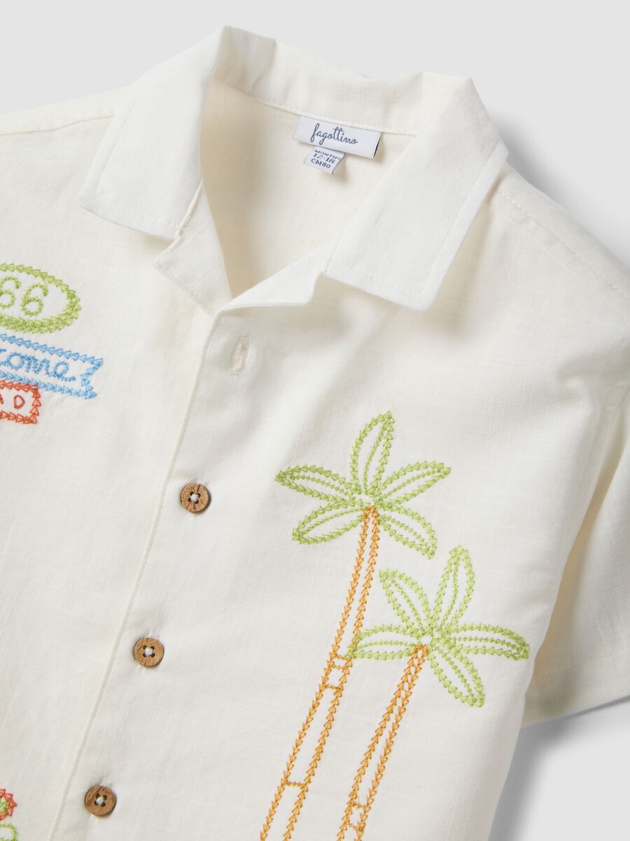 White pure cotton boys&rsquo; shirt with oversized fit and embroidery_2