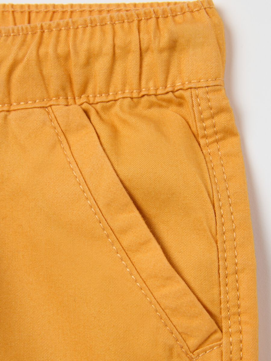 Yellow pure cotton regular fit shorts for children with elastic waistband_2
