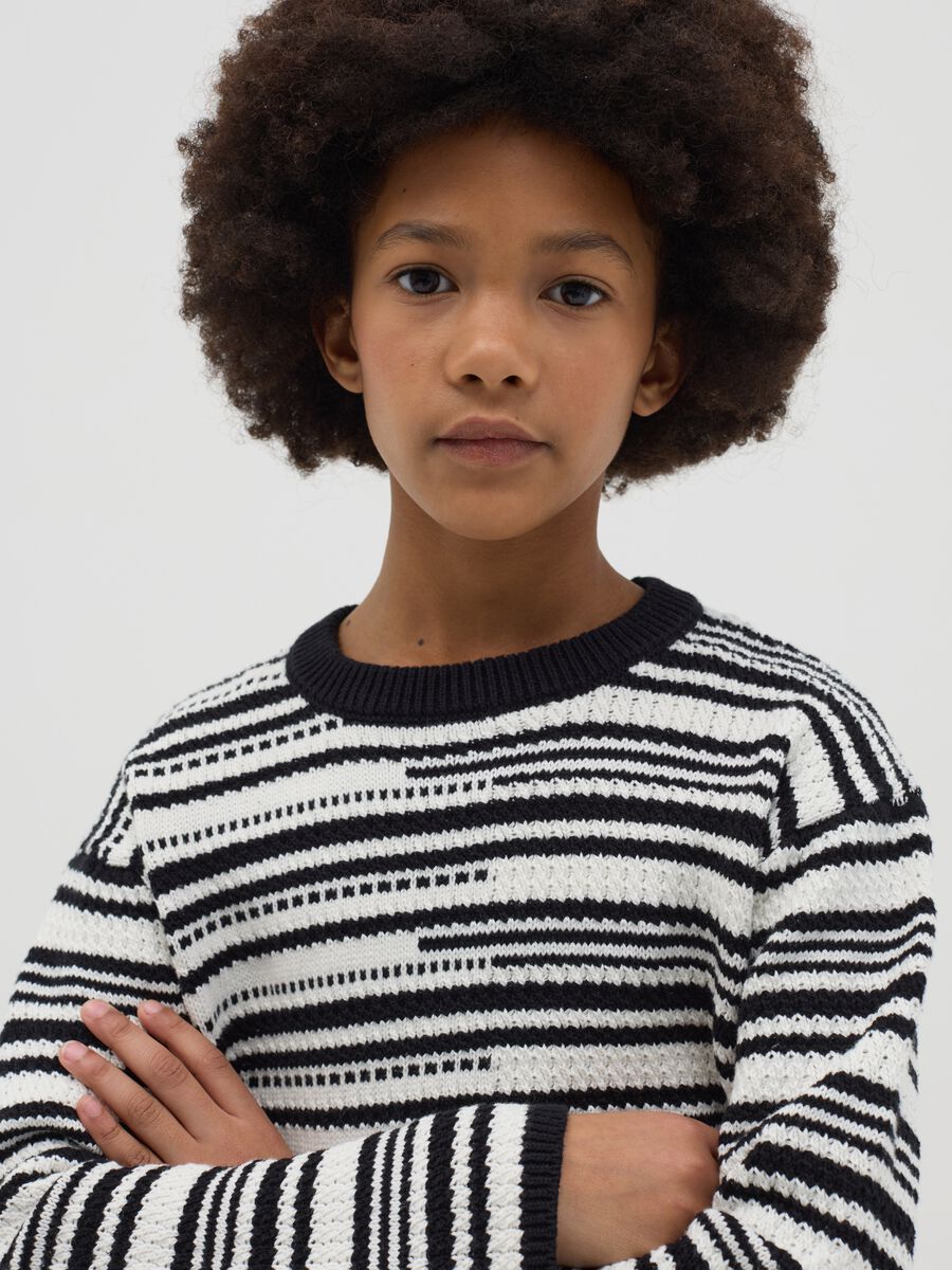 Crop pullover in cotton with striped design_1