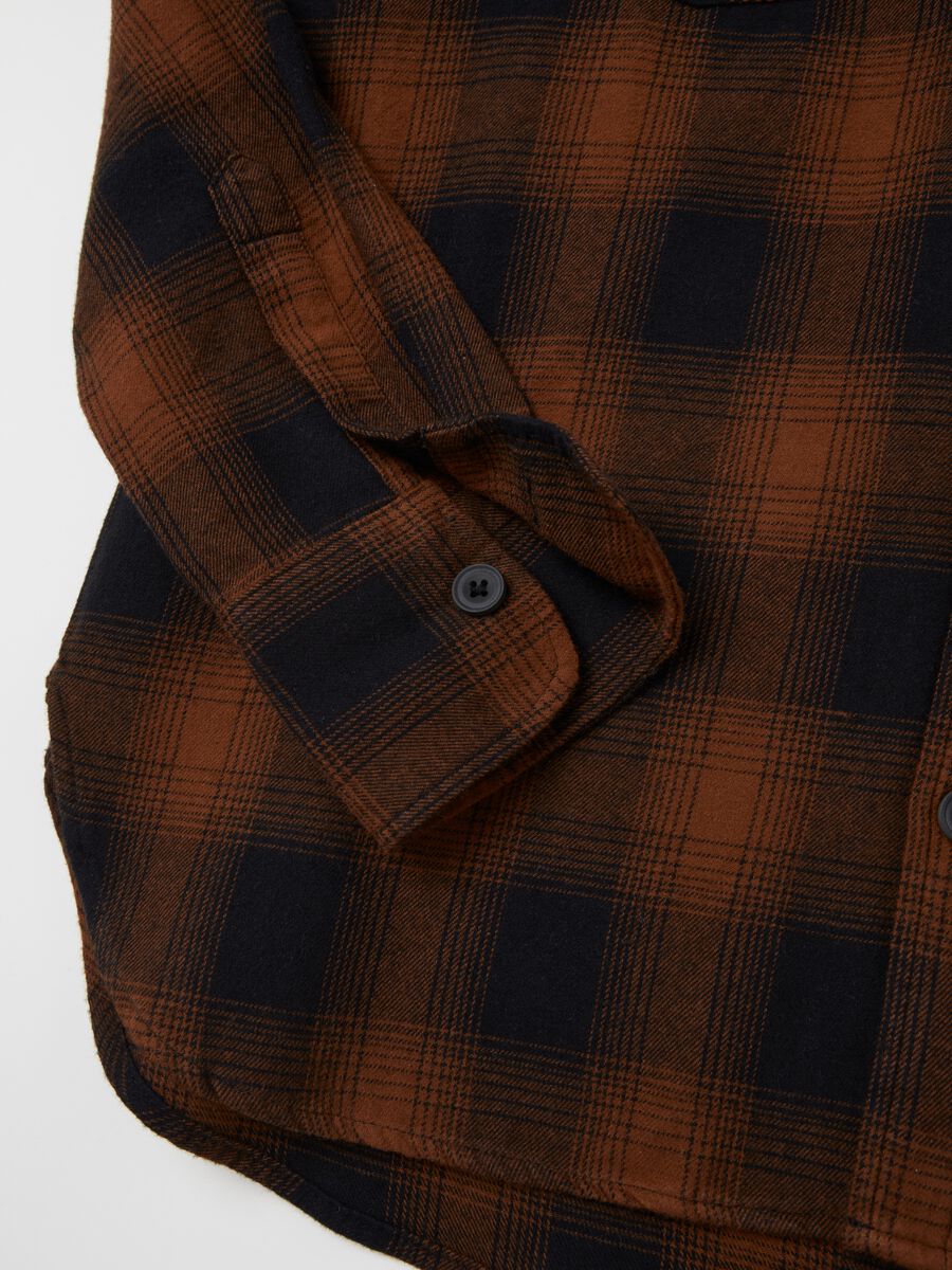 Flannel shirt with check pattern_5