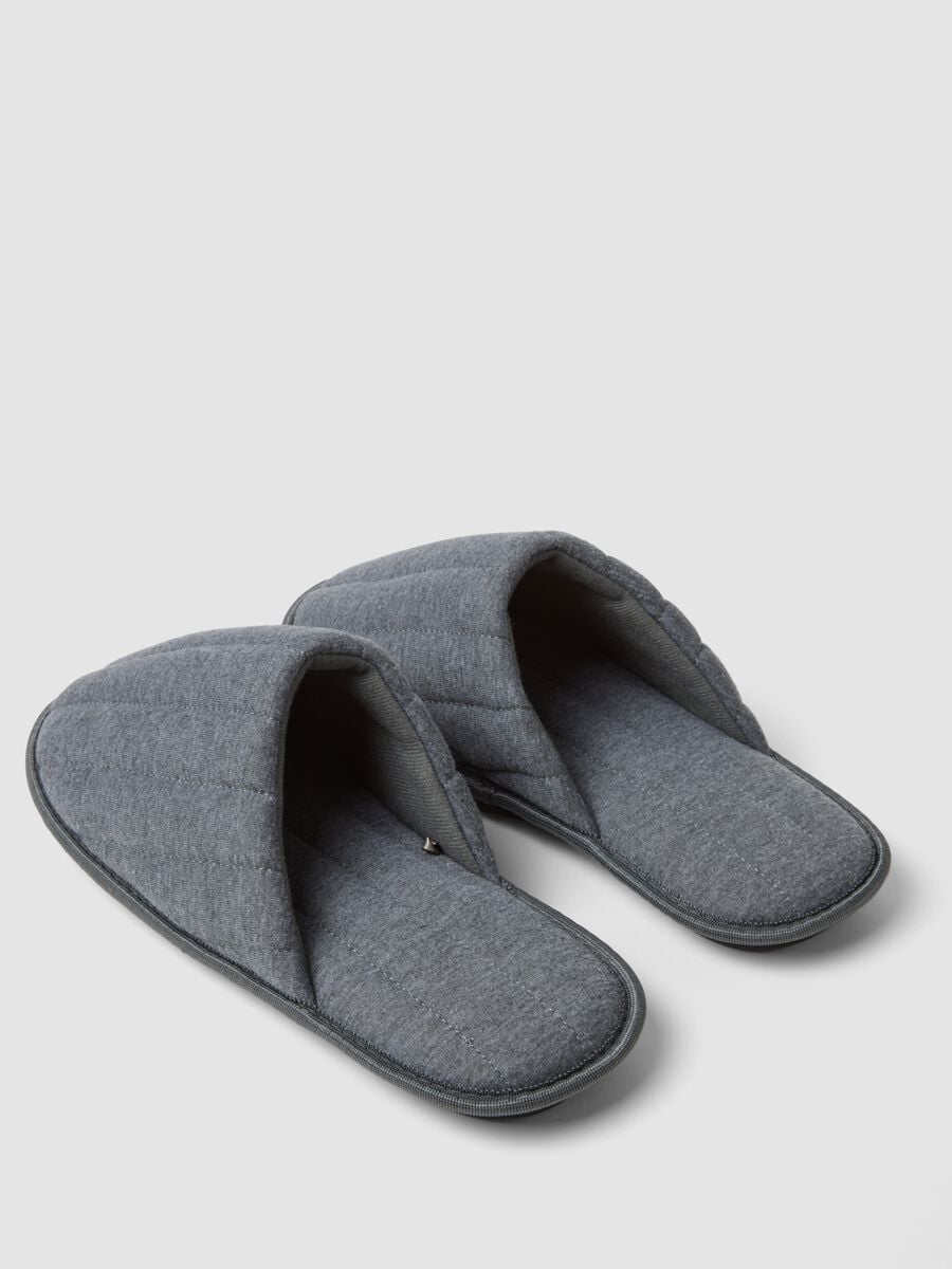 Grey padded home slippers_1