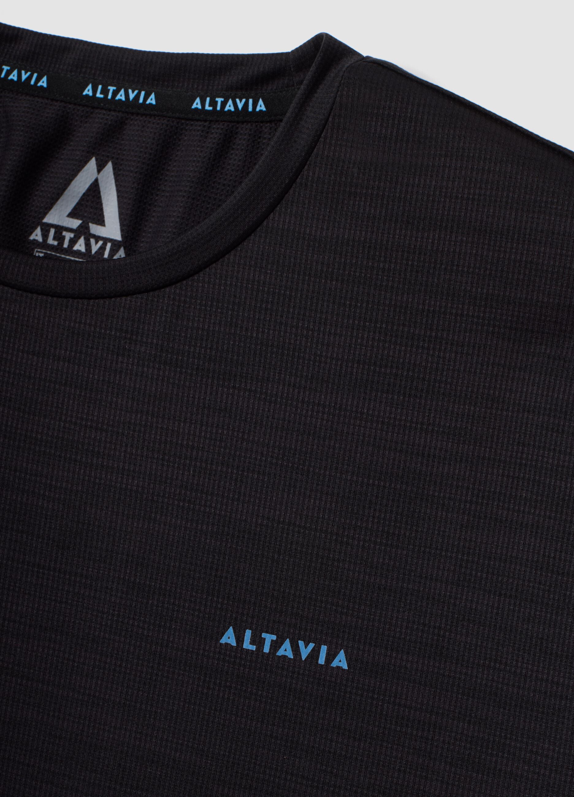 ALTAVIA black breathable technical slim-fit T-shirt