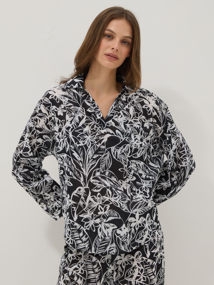 Pure cotton multicolour floral print V-neck shirt_2