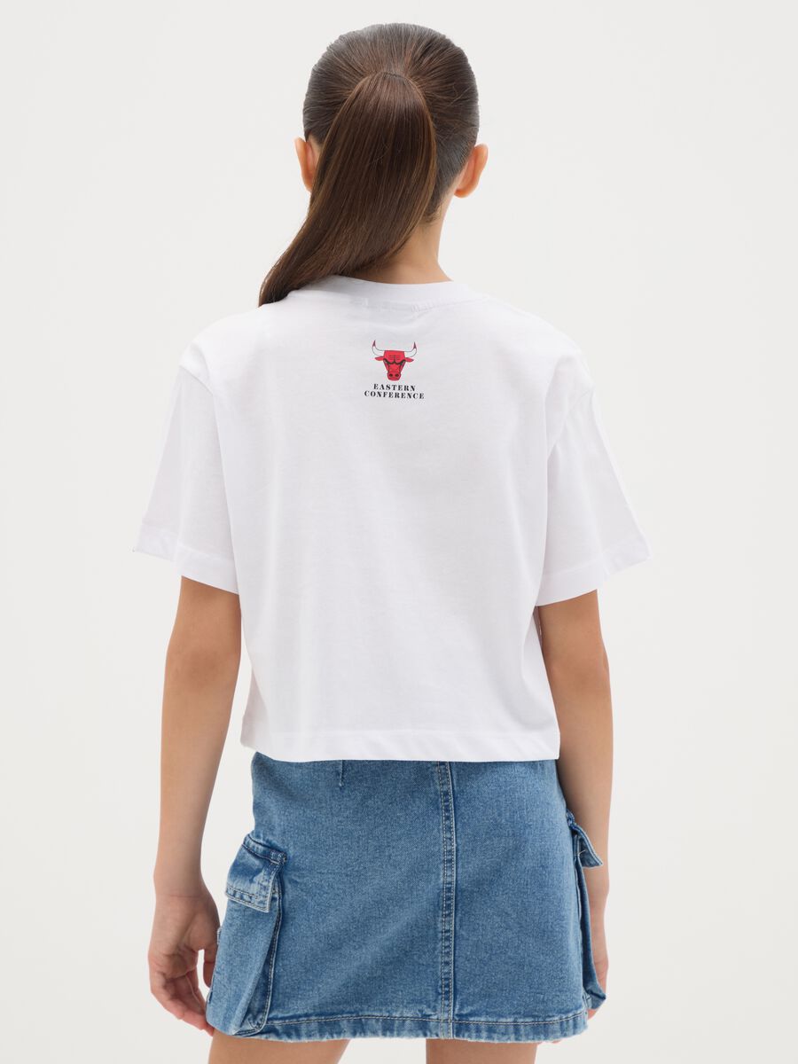 T-shirt bianca crop in cotone NBA Chicago Bulls_1
