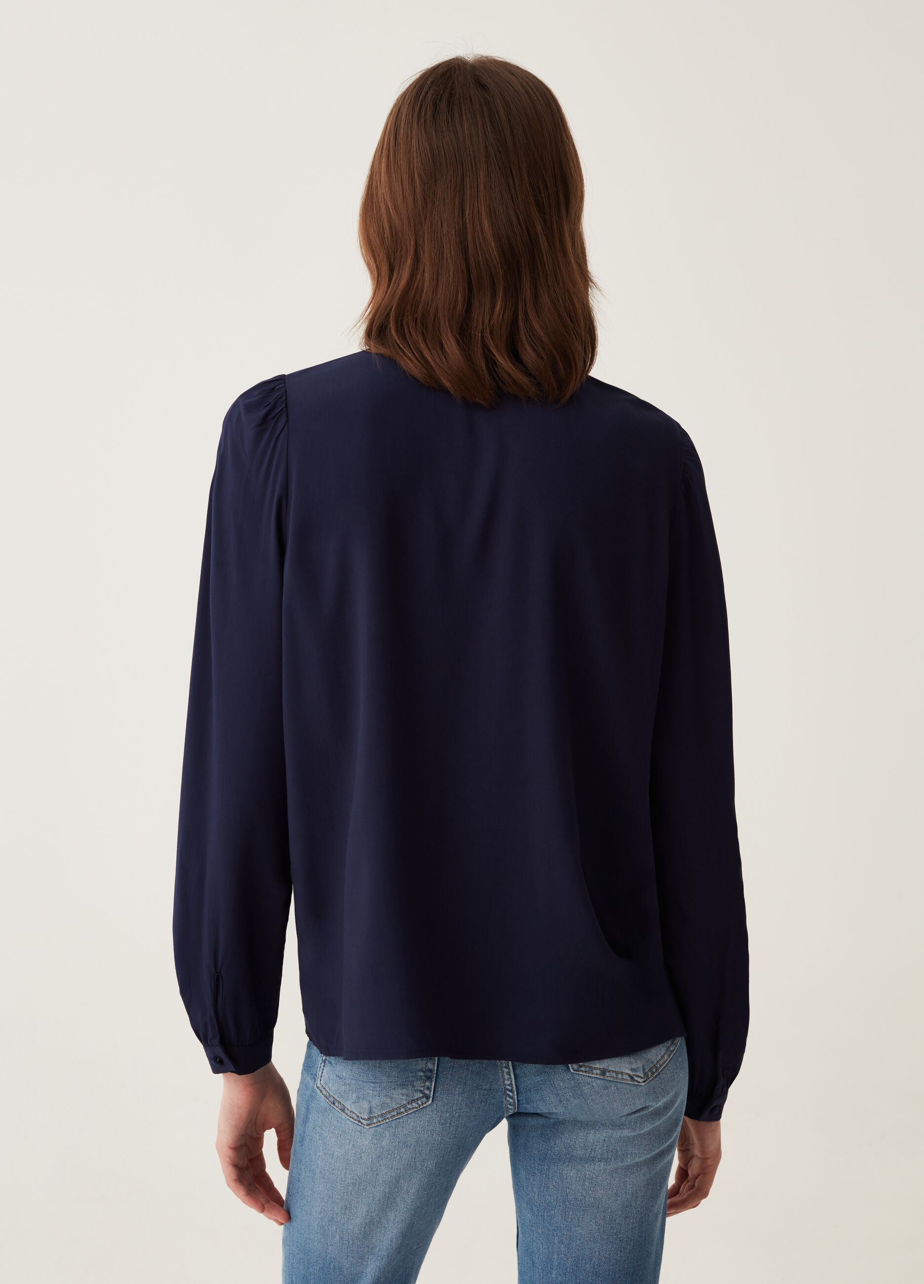 Blusa a maniche lunghe in viscosa_2