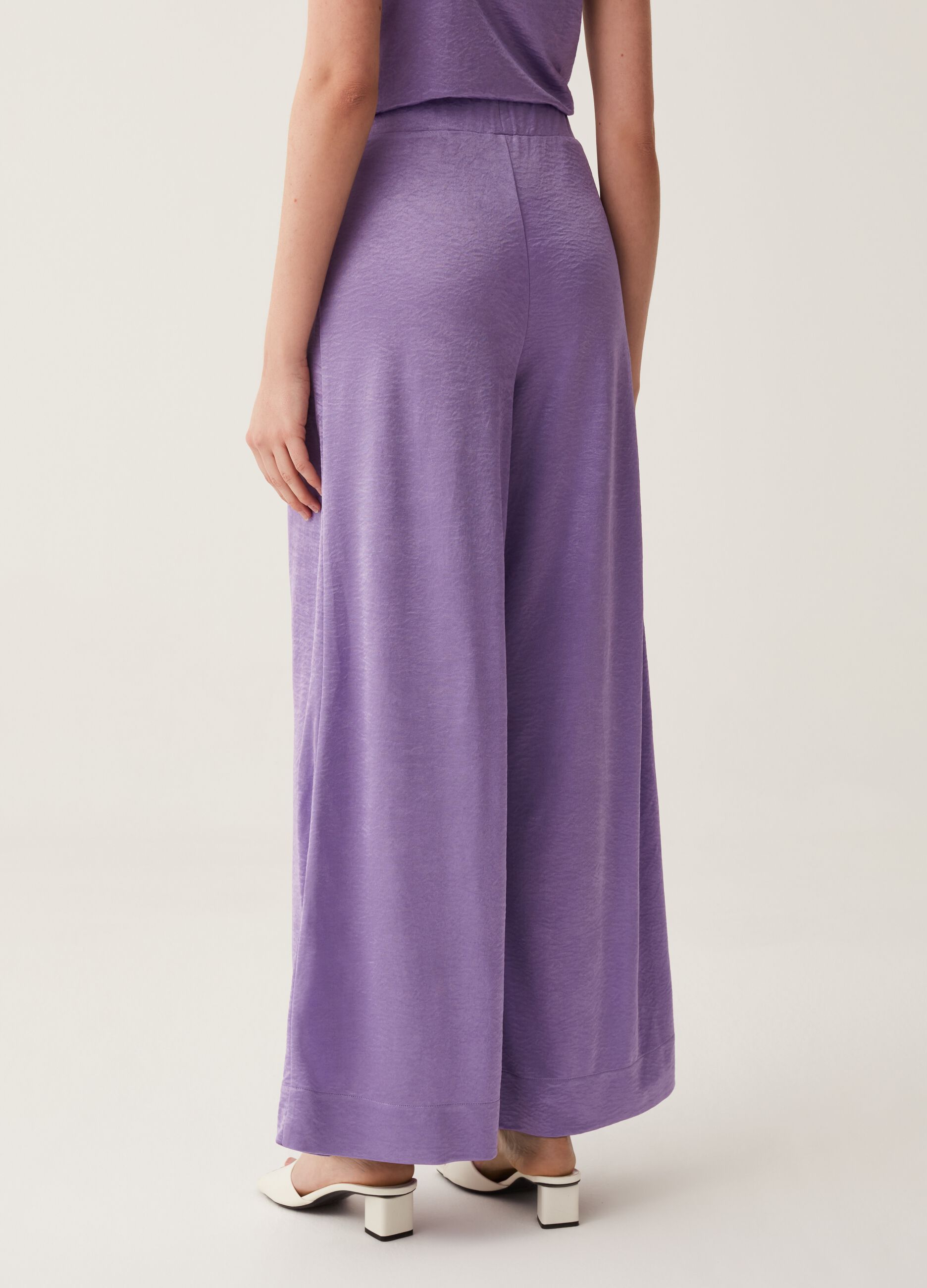 Pantaloni wide leg effetto crinkle_2