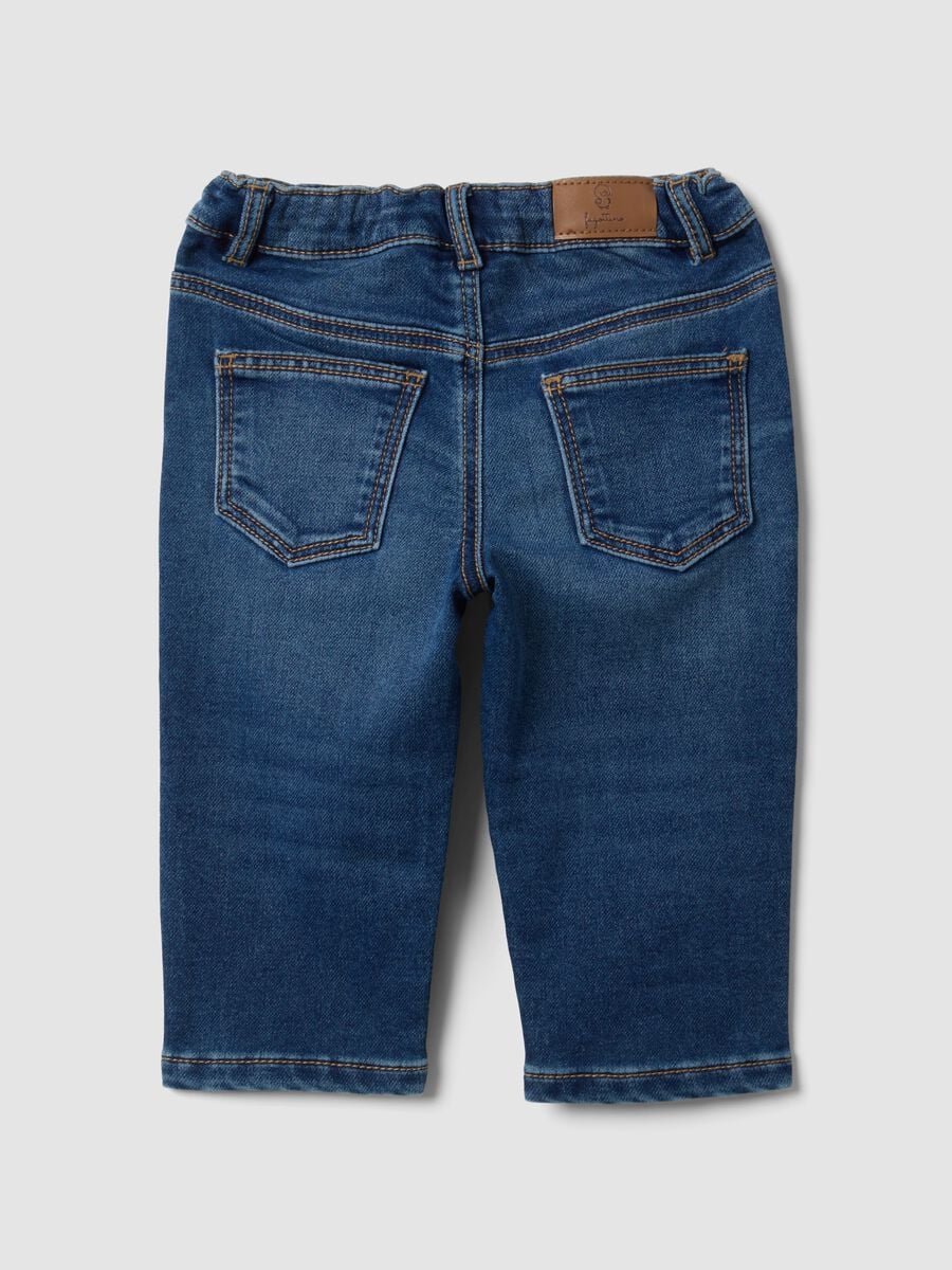 Jeans denim blu scuro in cotone elasticizzato regular fit per bimbo_1