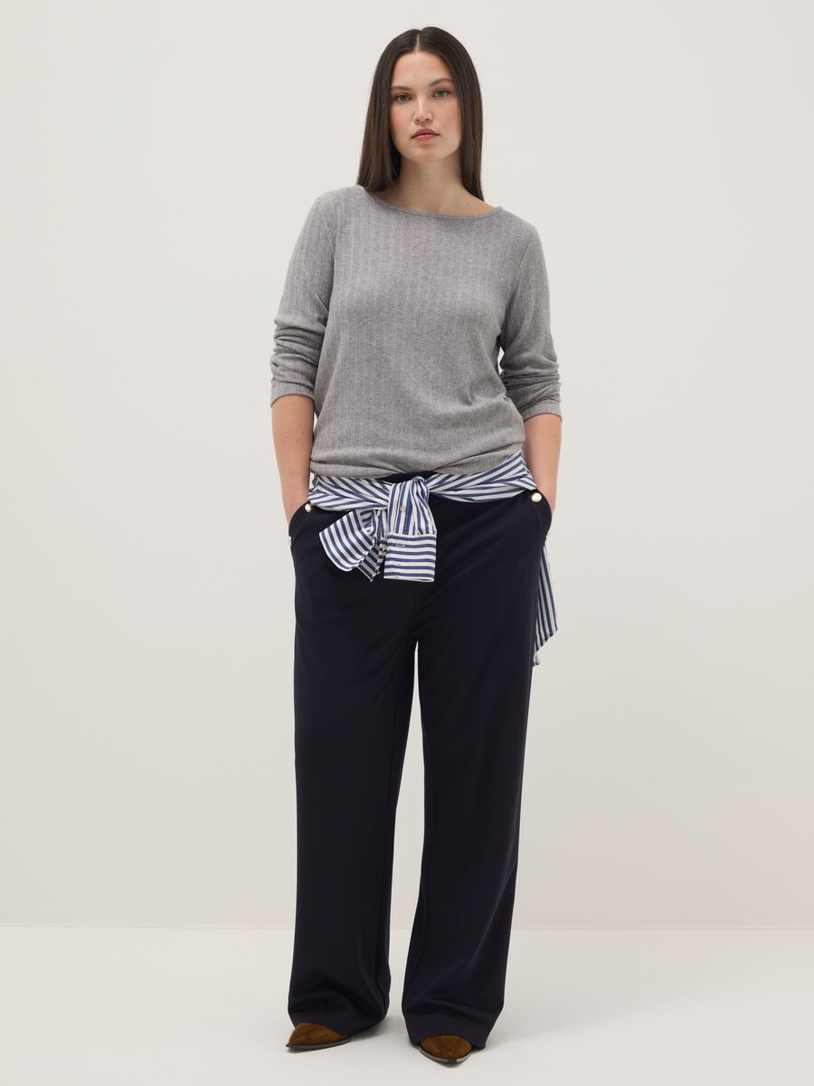 T-shirt a maniche lunghe grigia regular fit con collo a barca_1