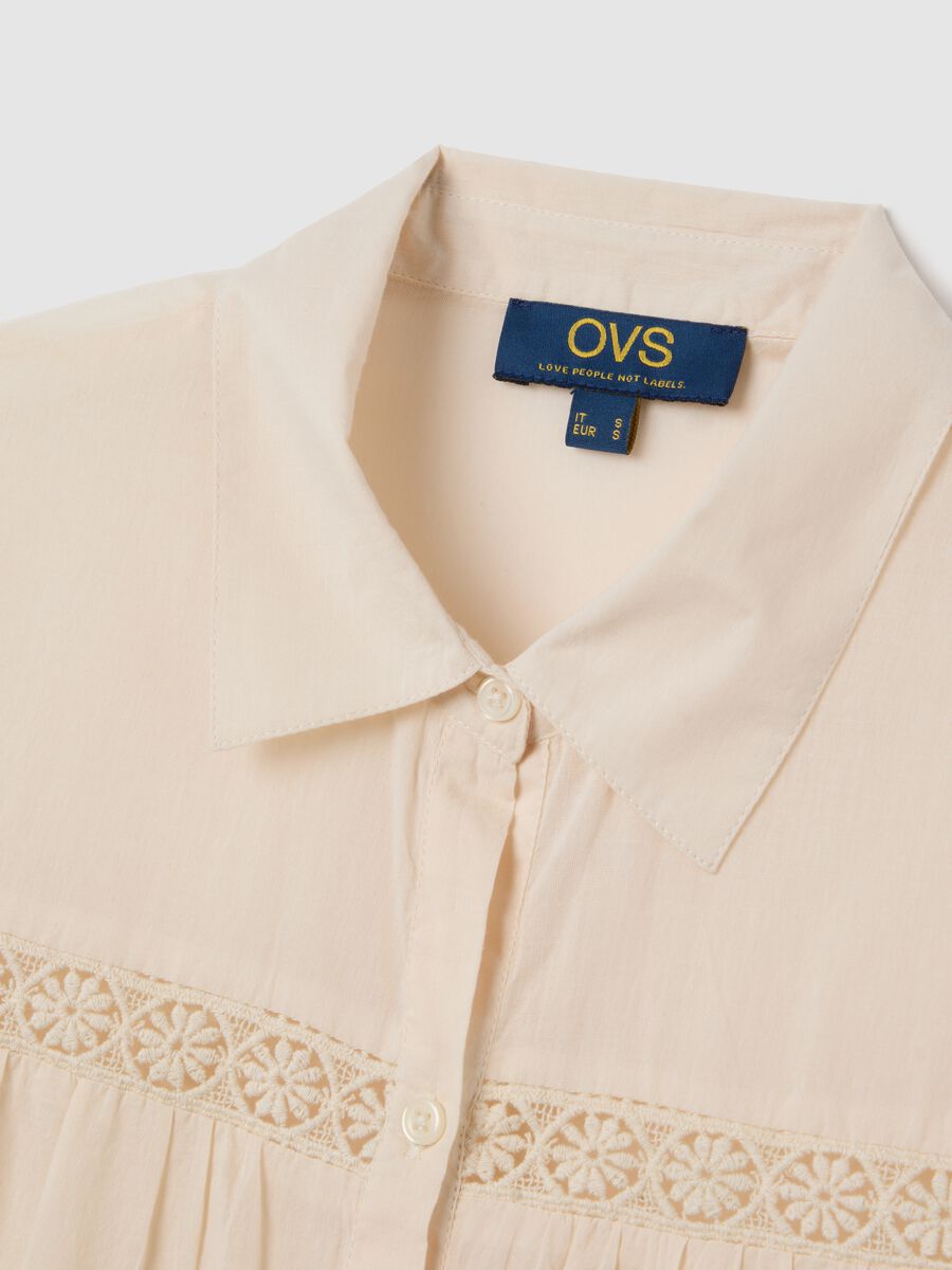 Short beach cover-up with embroidery in pure cotton_5