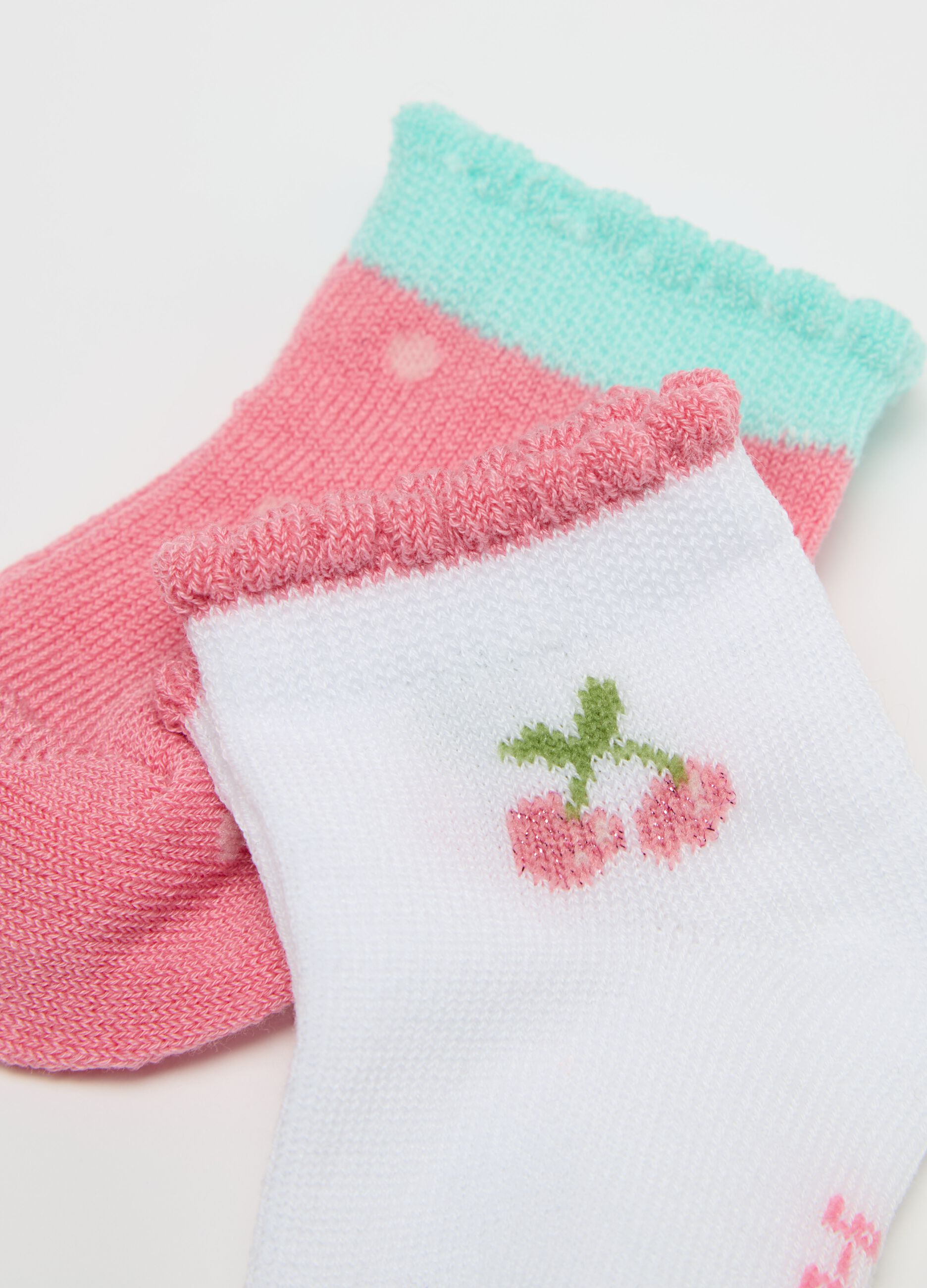 Three-pair pack stretch short socks with cherries design