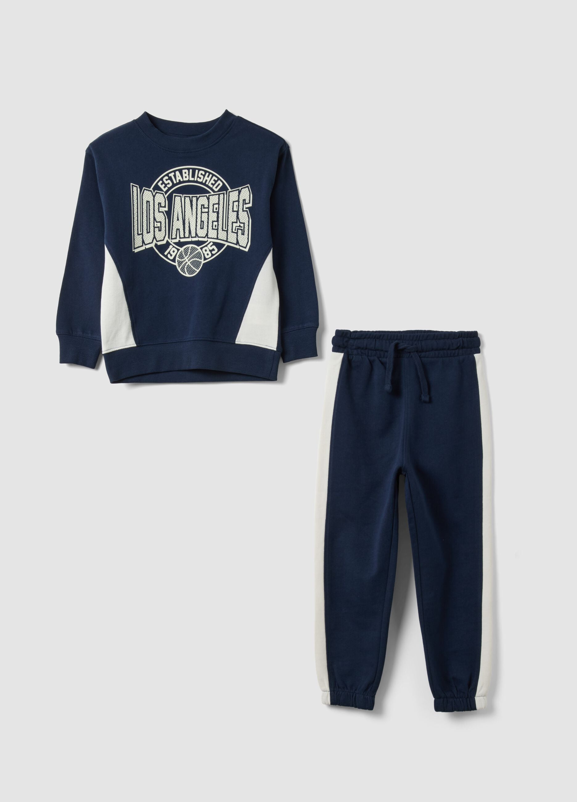 Blue pure cotton tracksuit with sweatshirt and varsity print for boys