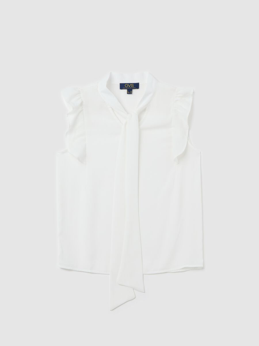 White sleeveless blouse with flounce_4