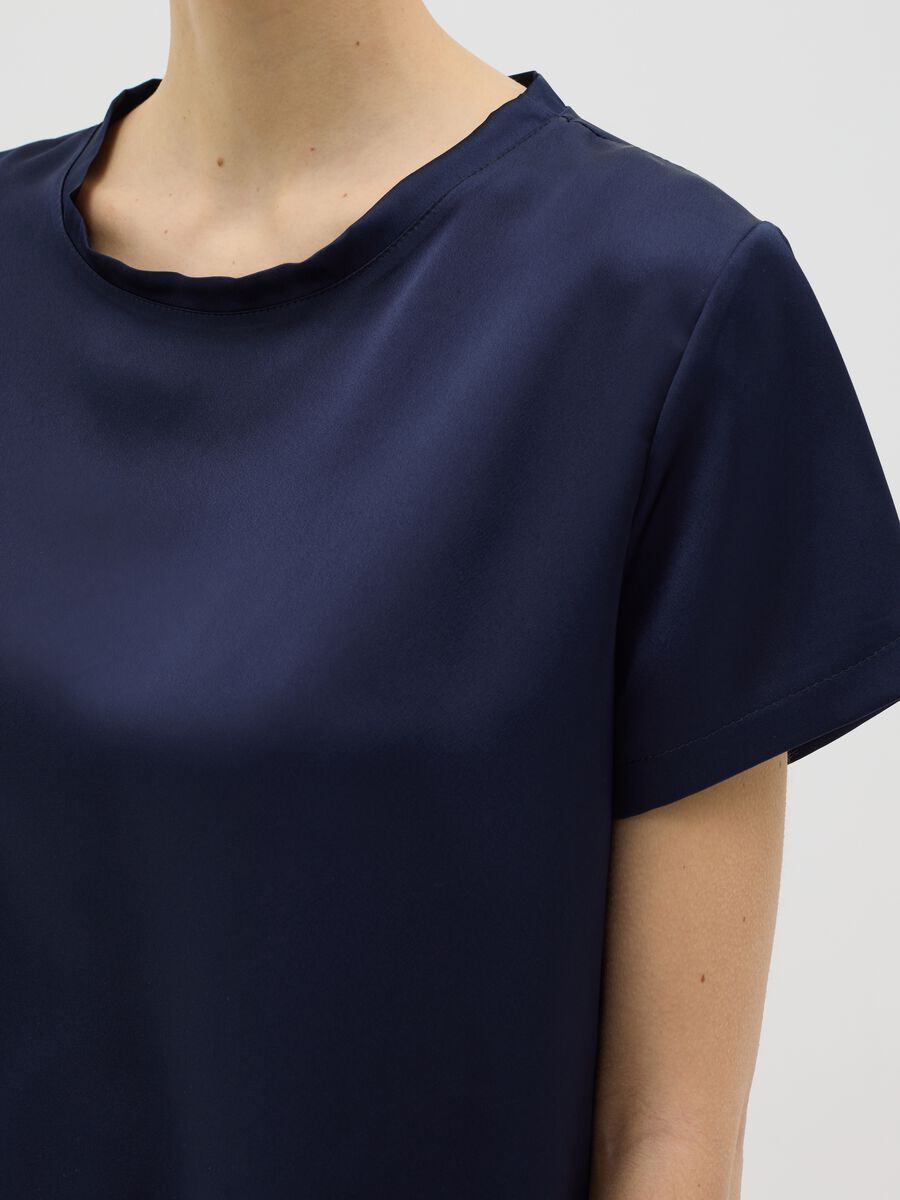 Blue satin T-shirt_3