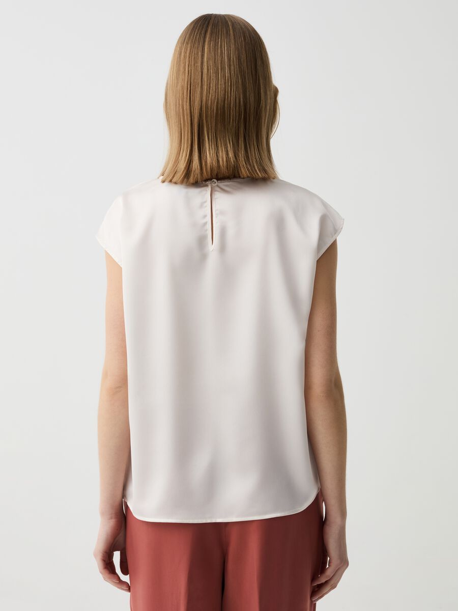 Satin blouse with short sleeves_2