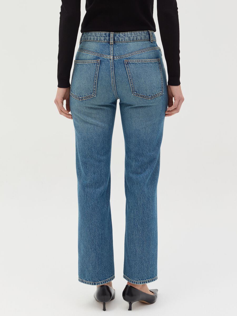 Straight-fit jeans with five pockets_3