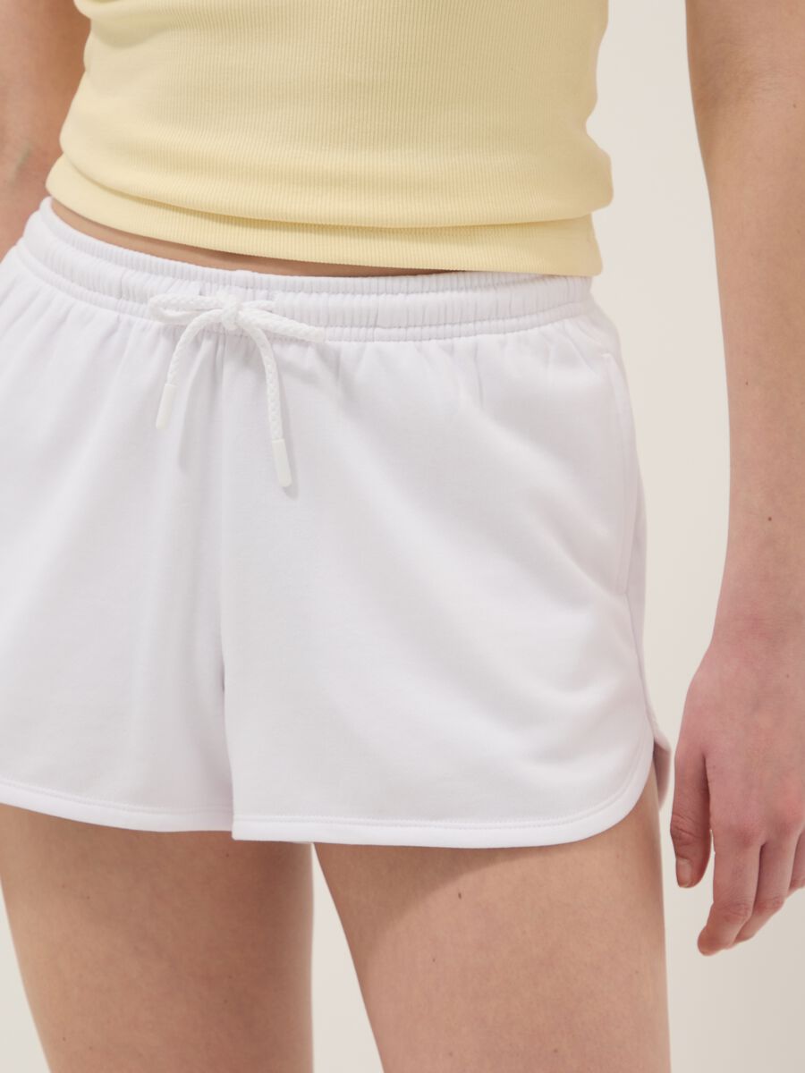 Shorts in misto cotone bianco regular fit con coulisse_3