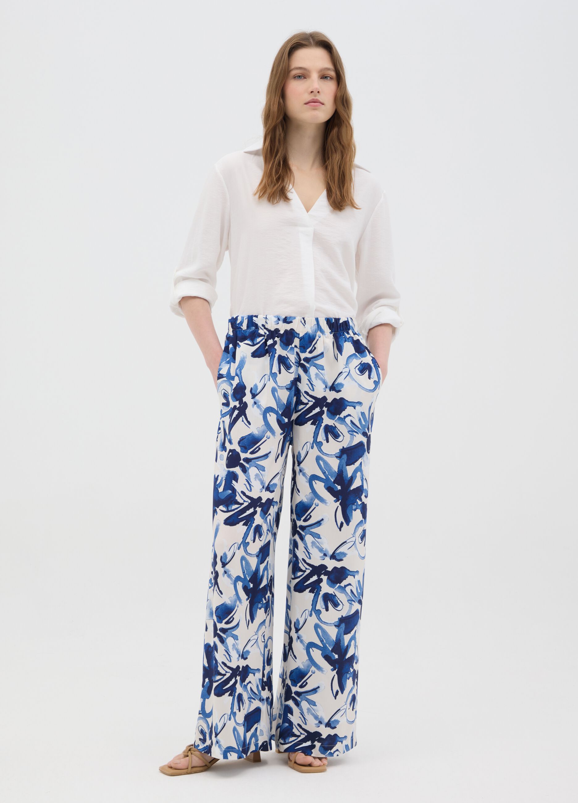 Women's Multicolour Regular Fit Trousers with Floral Print