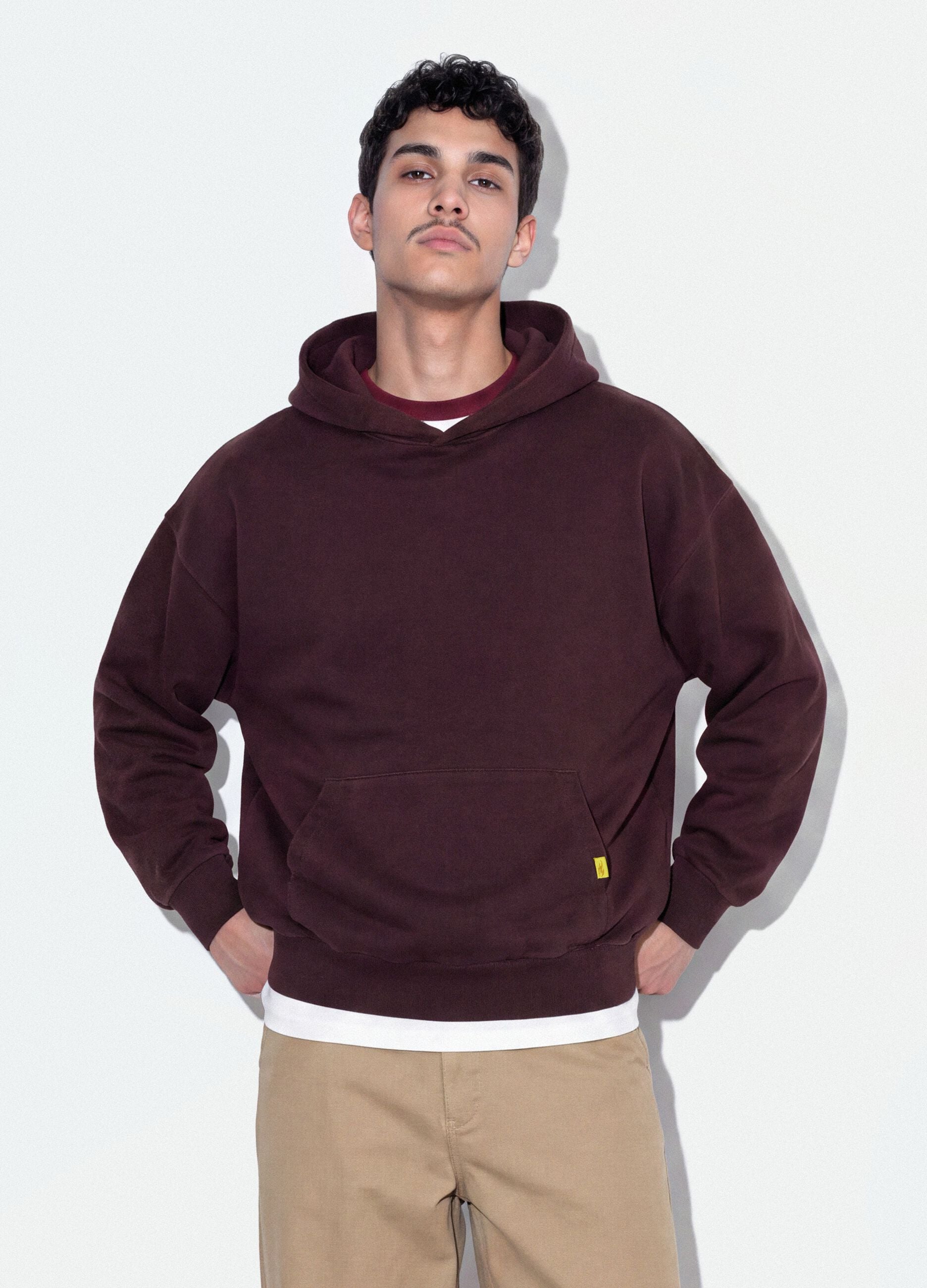 Felpa rossa in puro cotone con cappuccio over fit