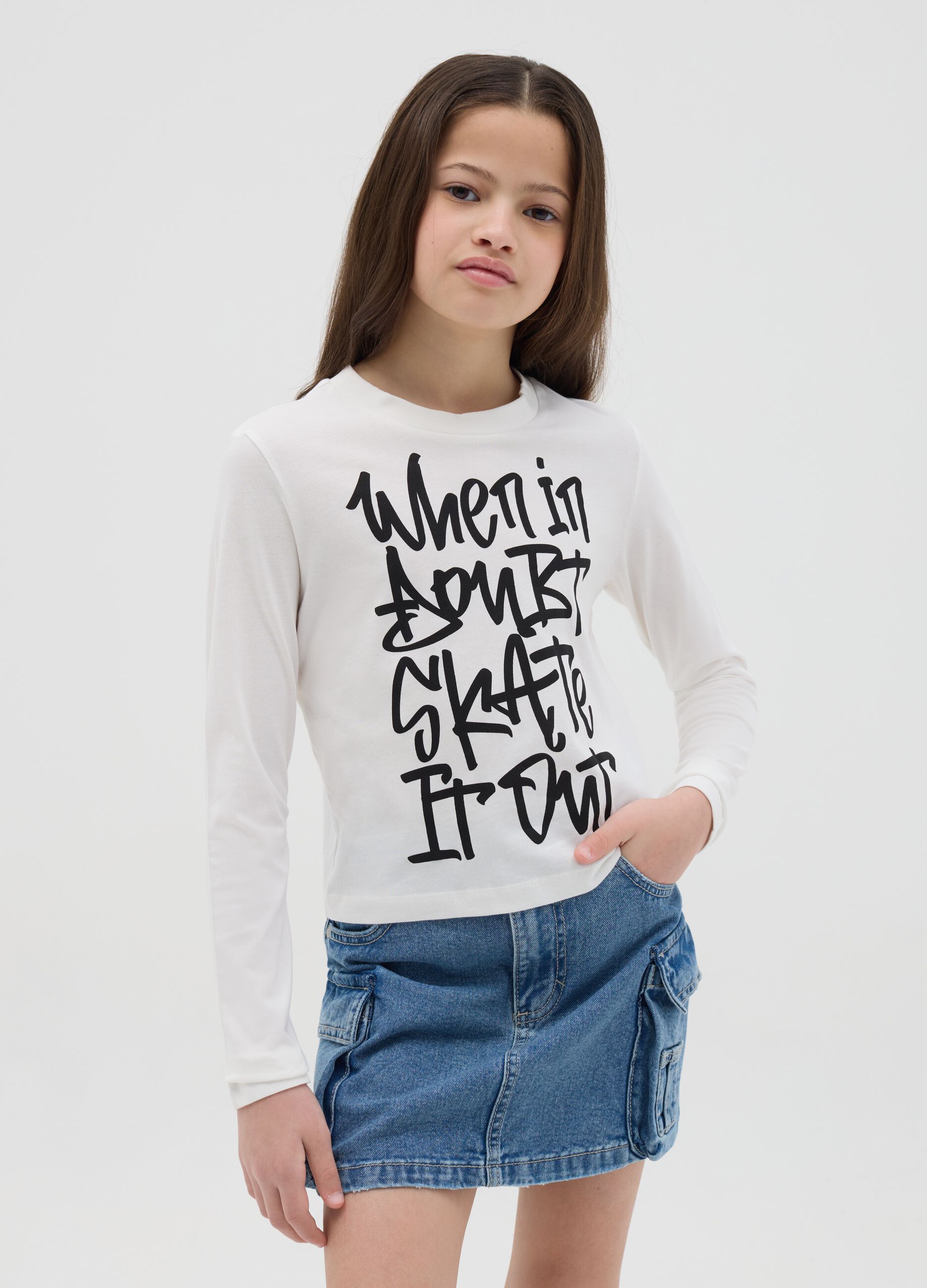 Long-sleeved T-shirt with lettering print
