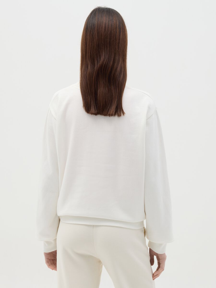 White sweatshirt in French terry with Care Bears print_3