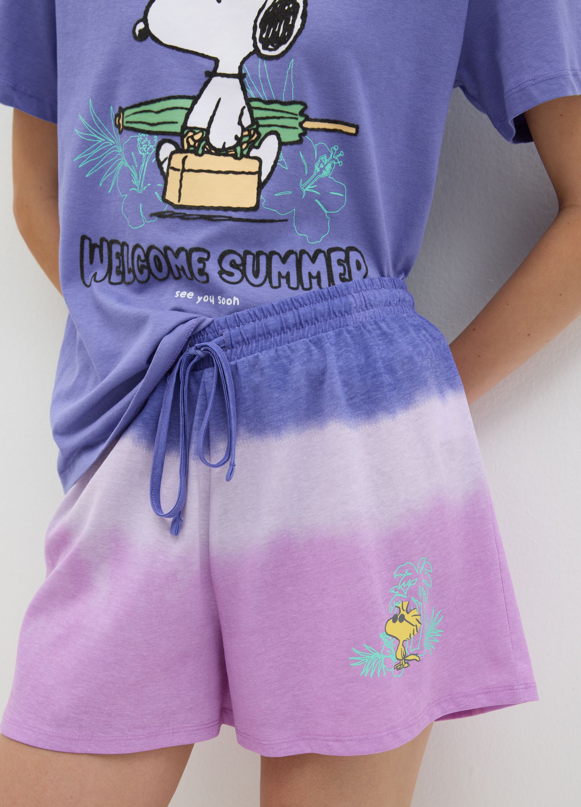 Women's pure cotton purple pyjama set regular fit with Snoopy print