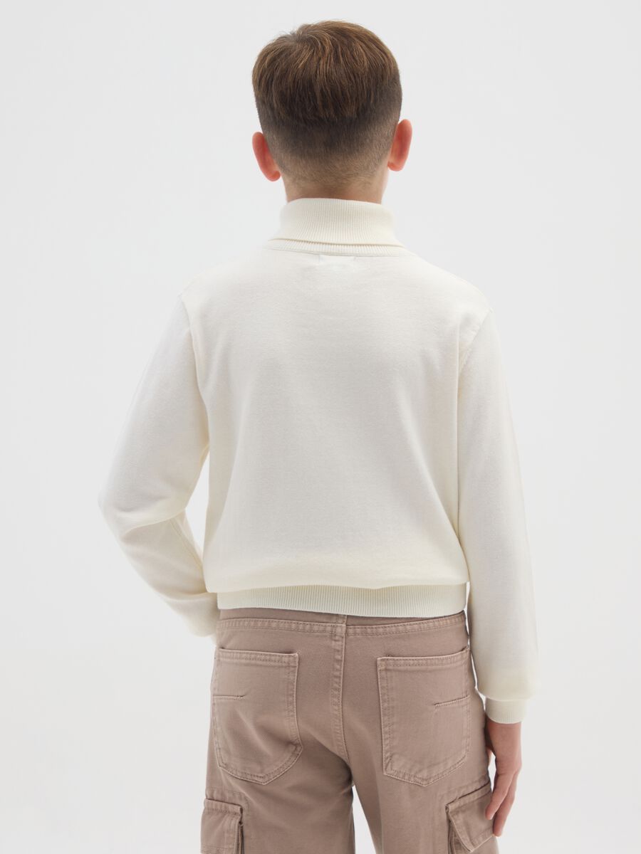 Maglione bianco a collo alto da ragazzo in puro cotone regular fit_1