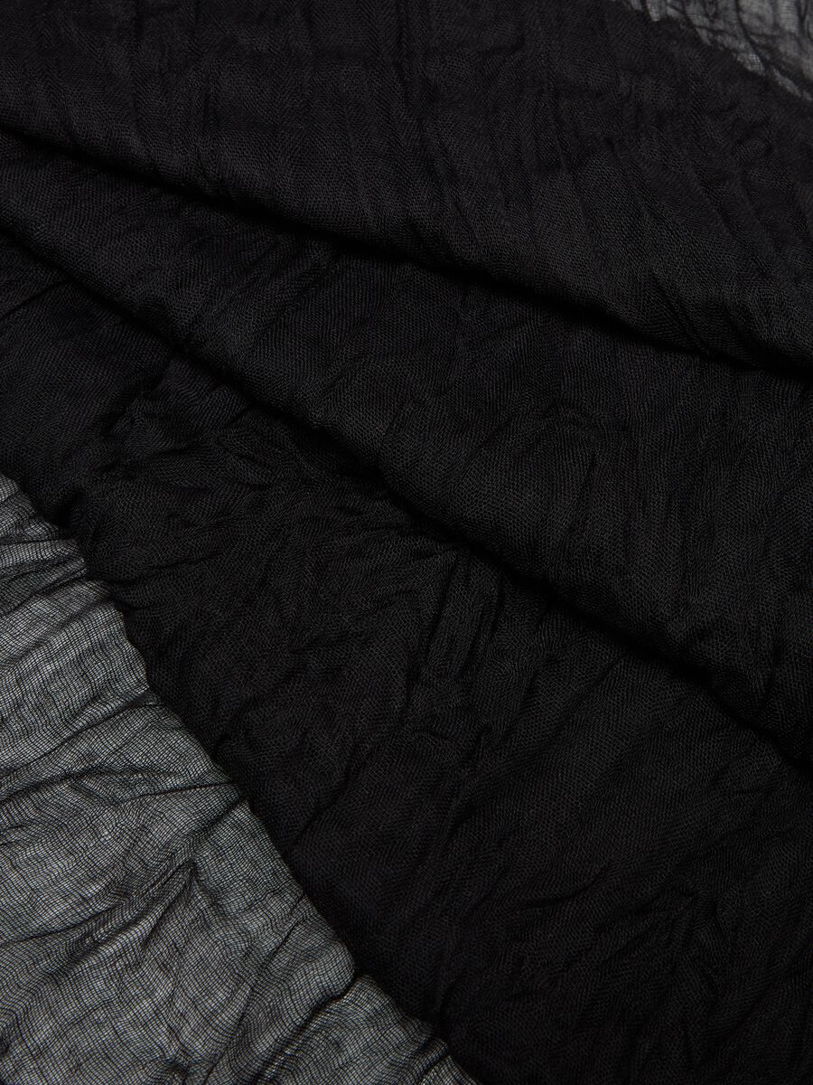 Solid colour crinkle-effect scarf_1