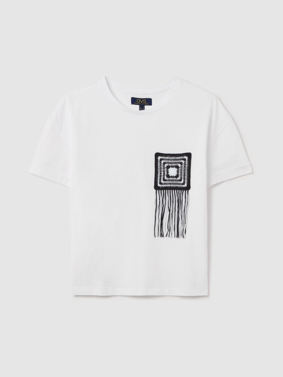 White T-shirt with crochet detail_4