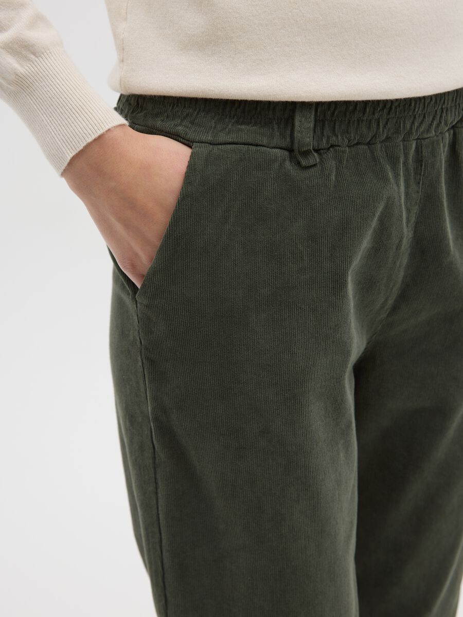 Pantaloni in cotone elasticizzato verdi regular fit_3