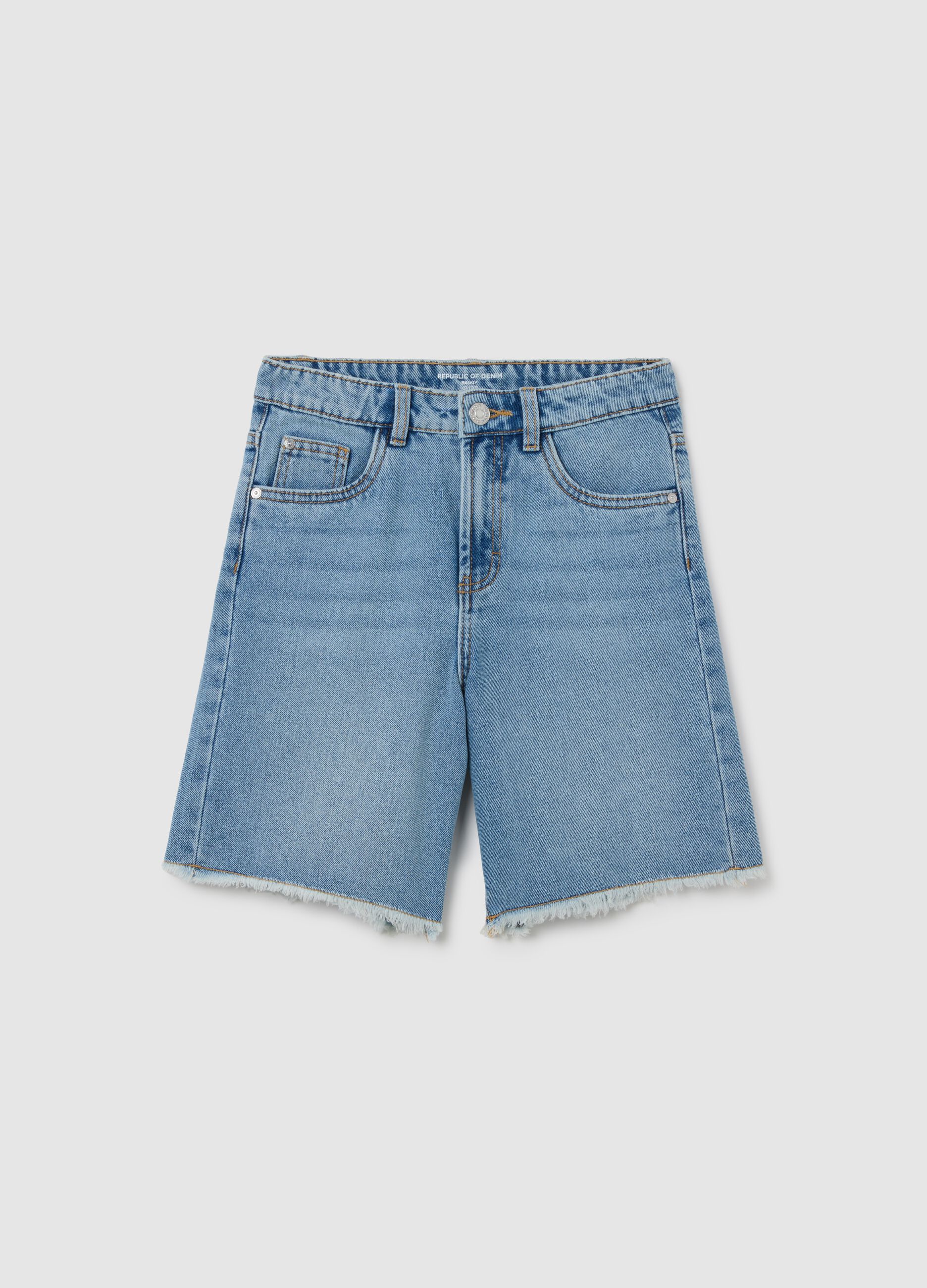 Baggy denim boy shorts with frayed hems