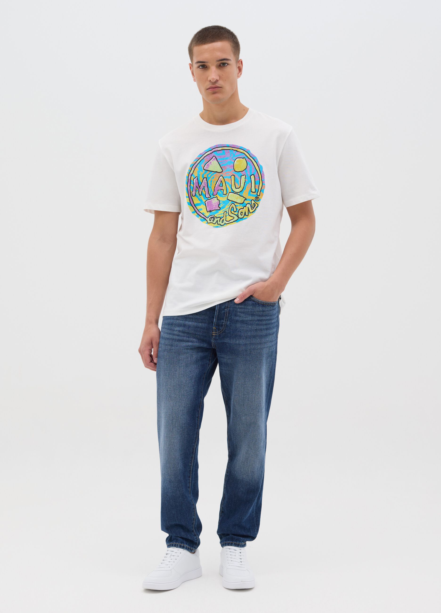 White T-shirt with Maui and Sons logo