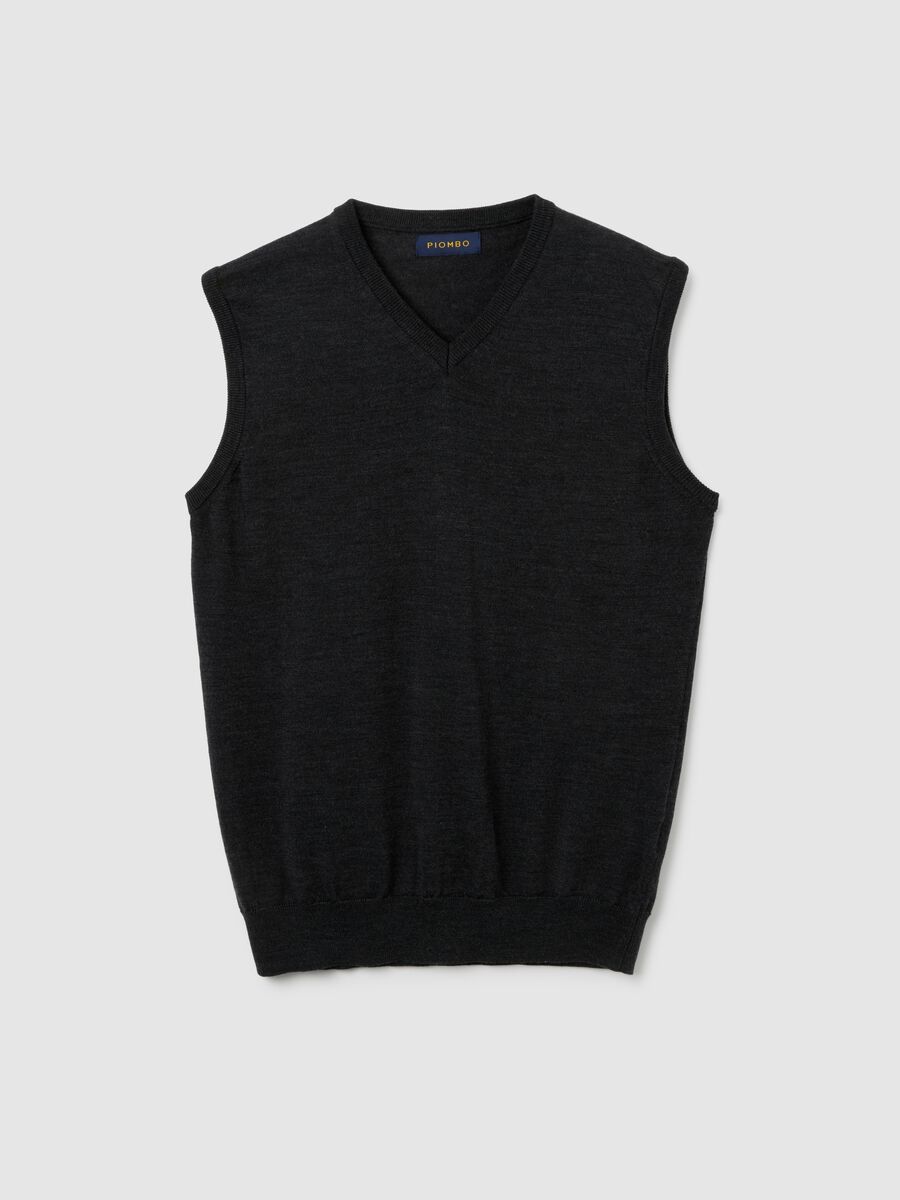 Black regular fit V-neck merino wool vest_4