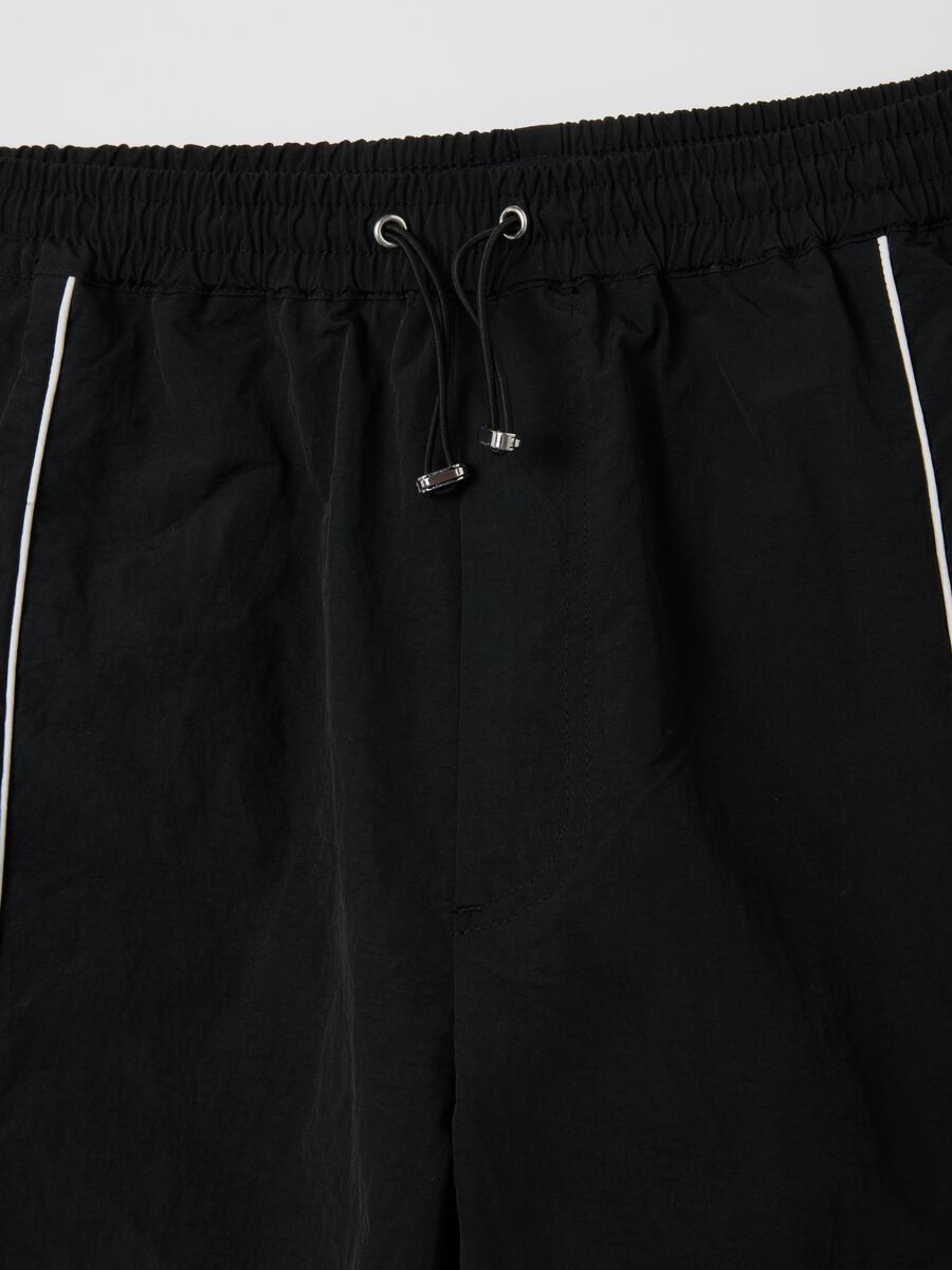 Pantaloni neri regular fit_1