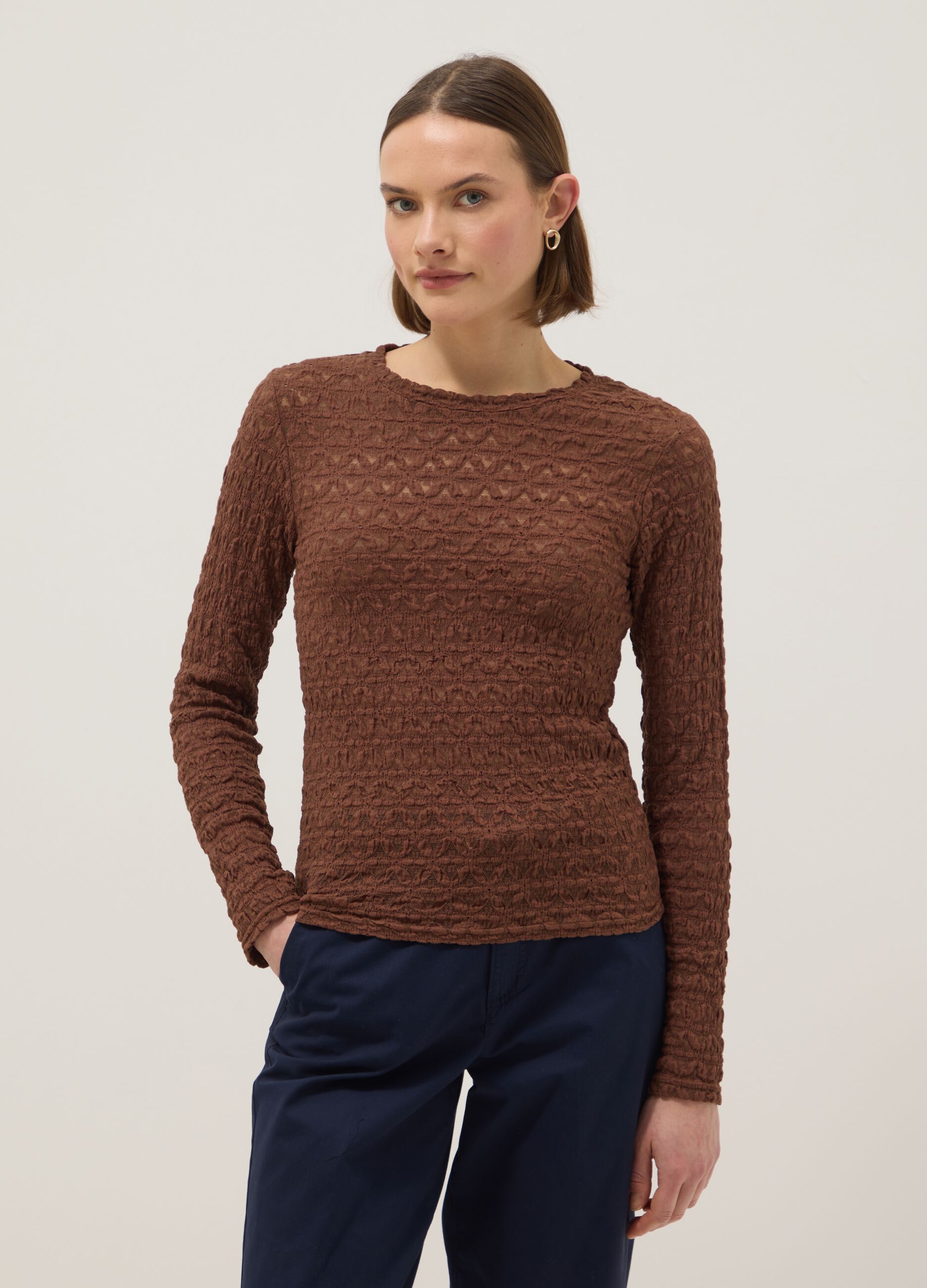 Brown cotton and viscose blend sweater regular fit with knit texture