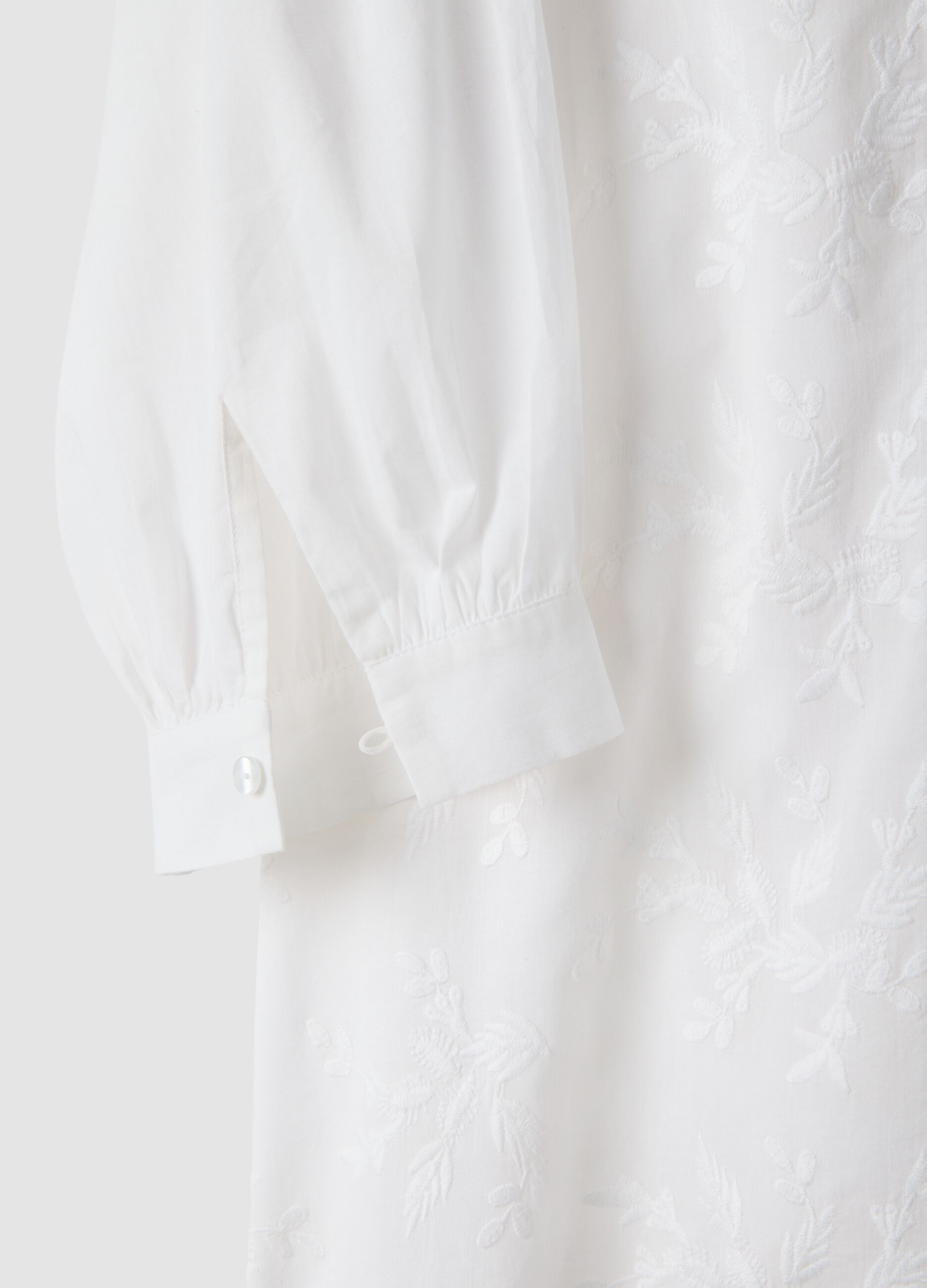 White maternity shirt in pure cotton with Mandarin collar