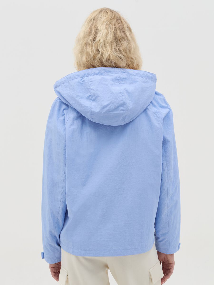 Essential short jacket with zip and hood_3