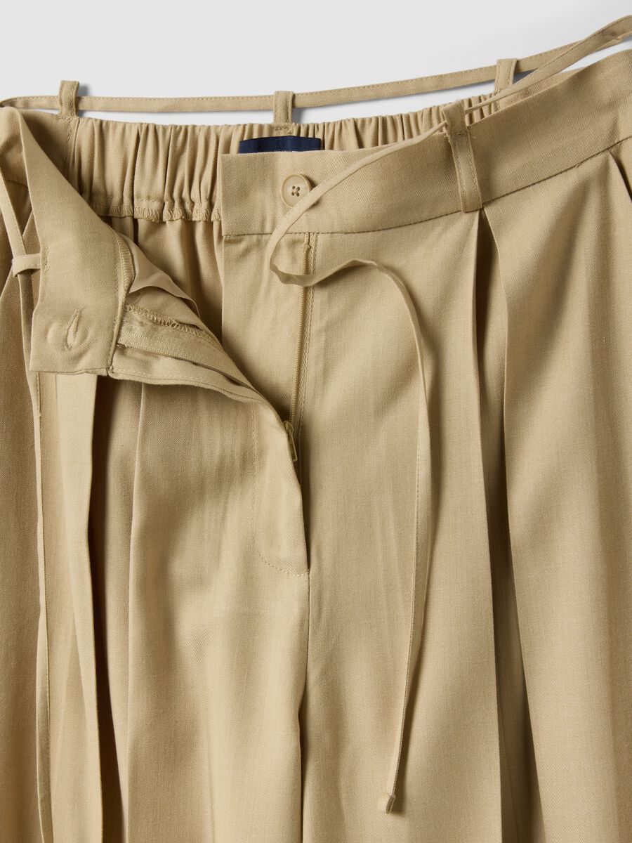 Beige viscose blend flare trousers_6