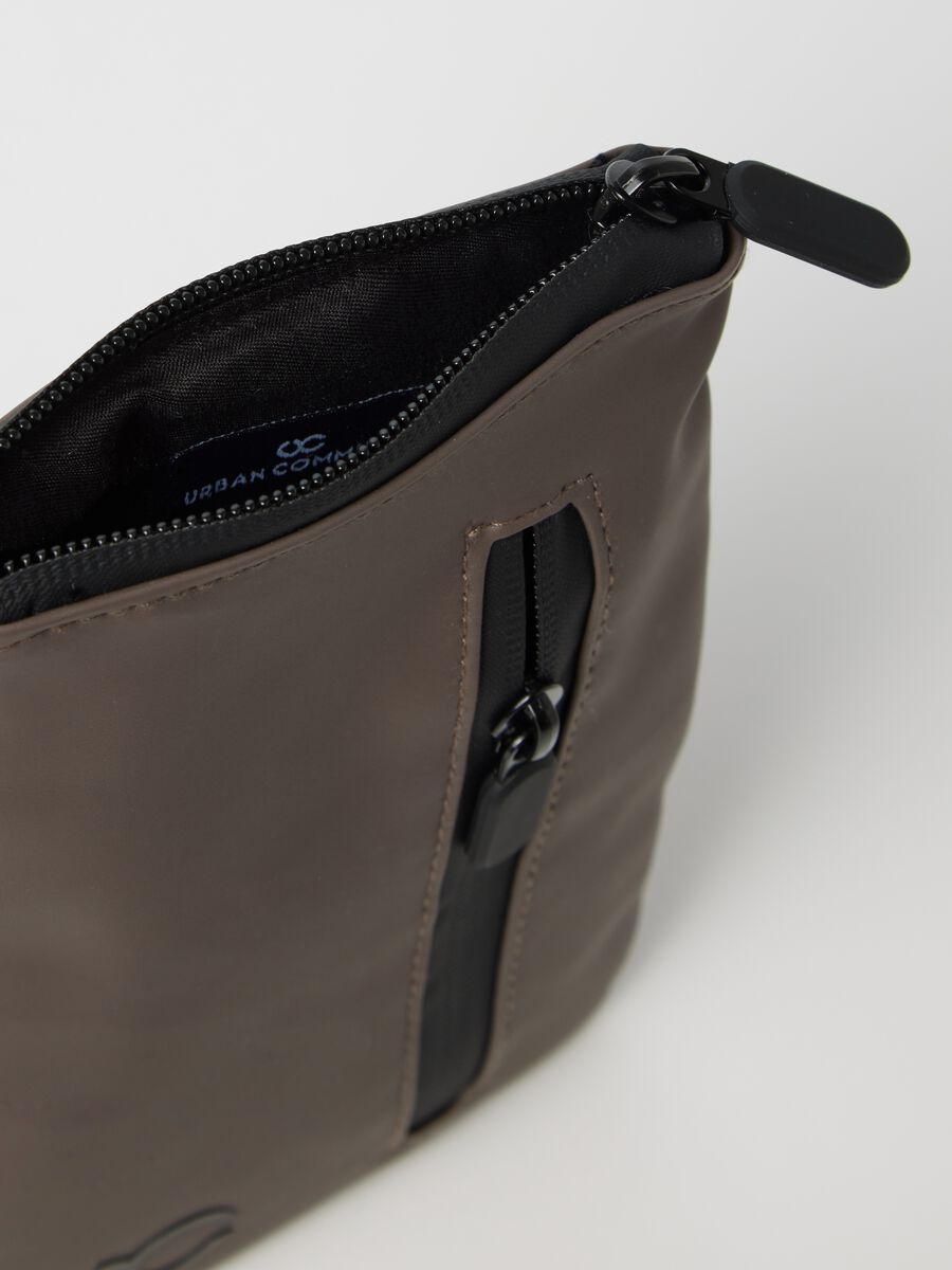 Mobile phone case with shoulder strap_2