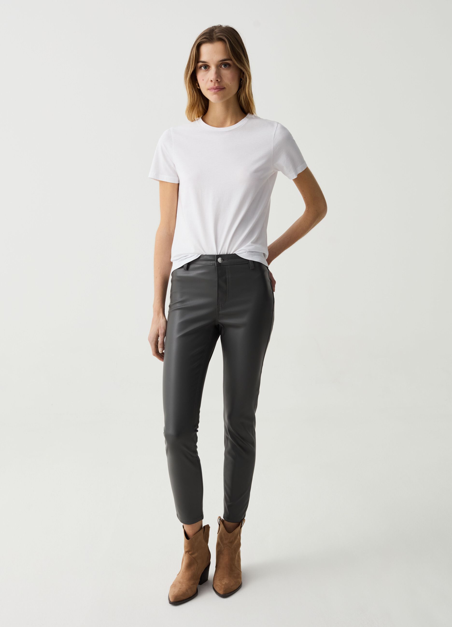 Jeggings cropped skinny fit effetto lucido