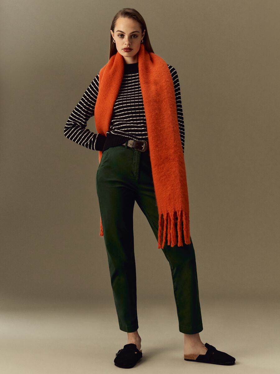 Pantaloni chino in cotone stretch_0