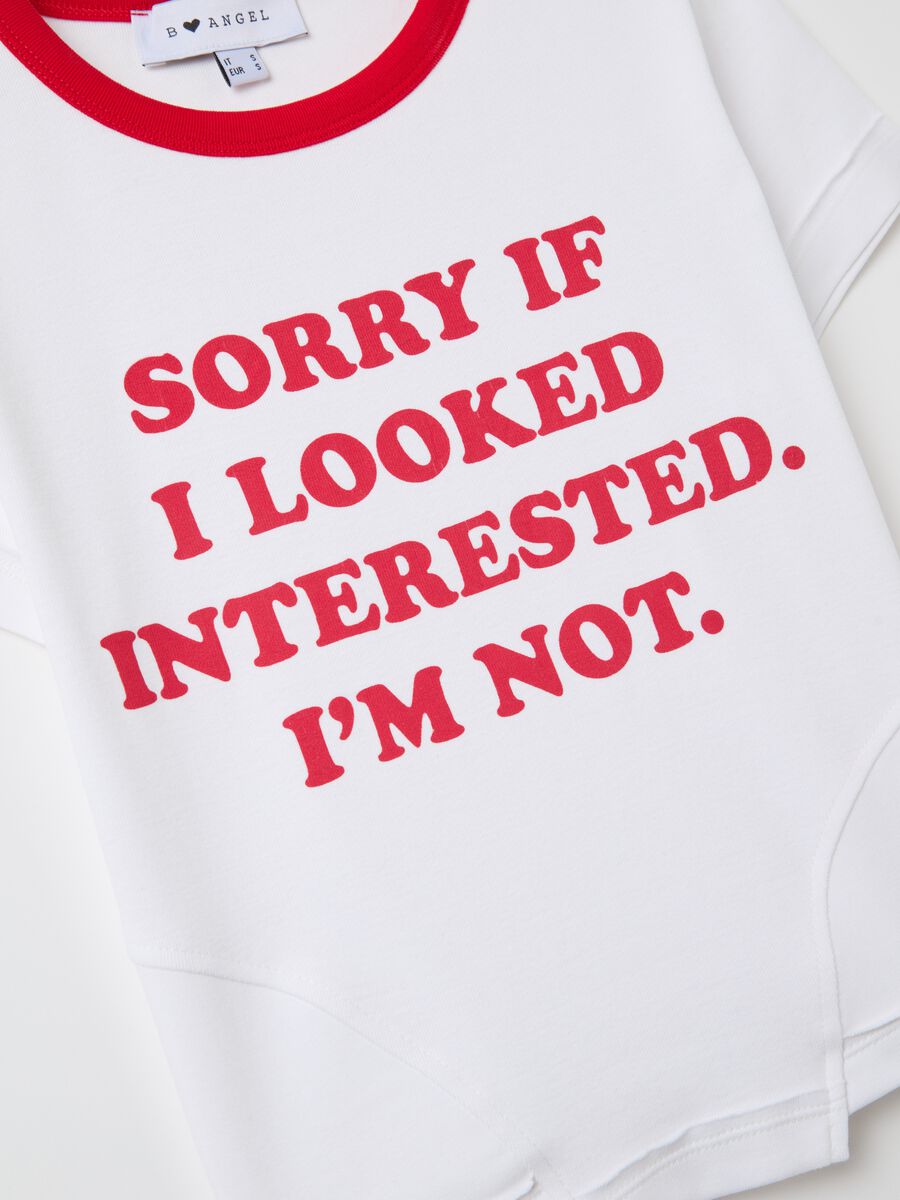 T-shirt with printed lettering_5