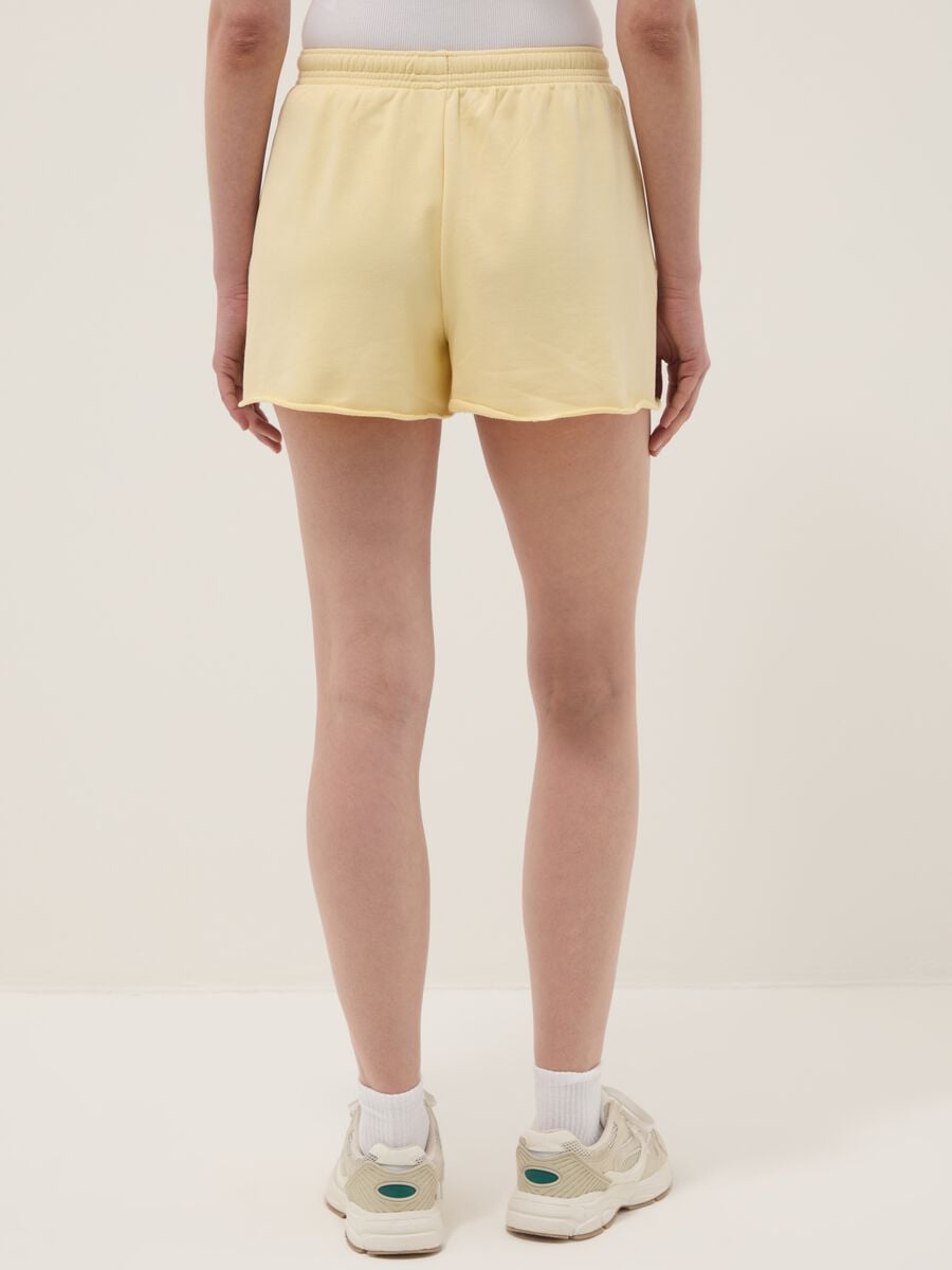 Yellow cotton-blend shorts with elasticated waist_2