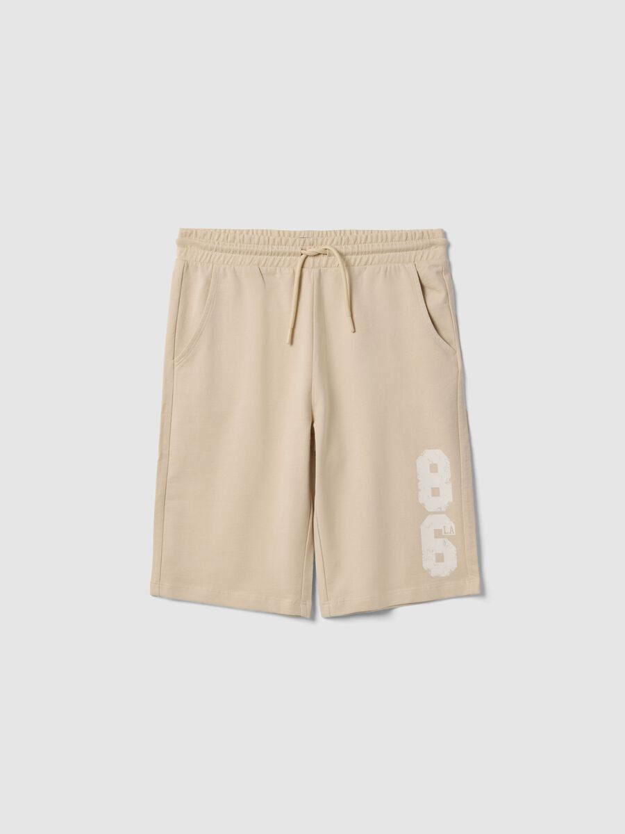 Shorts in puro cotone beige da ragazzo regular fit con stampa_0