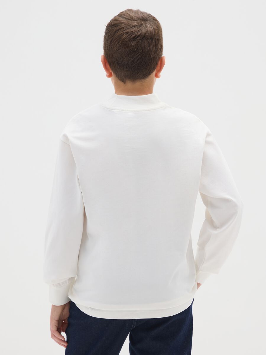 Maglia bianca a maniche lunghe da ragazzo in puro cotone regular fit_1