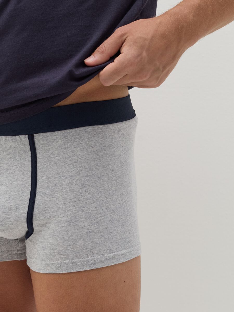 Three-pack boxer shorts with contrasting details_3