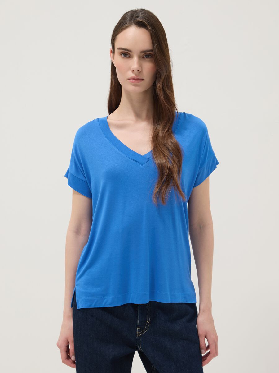 Blue stretch viscose V-neck T-shirt_1