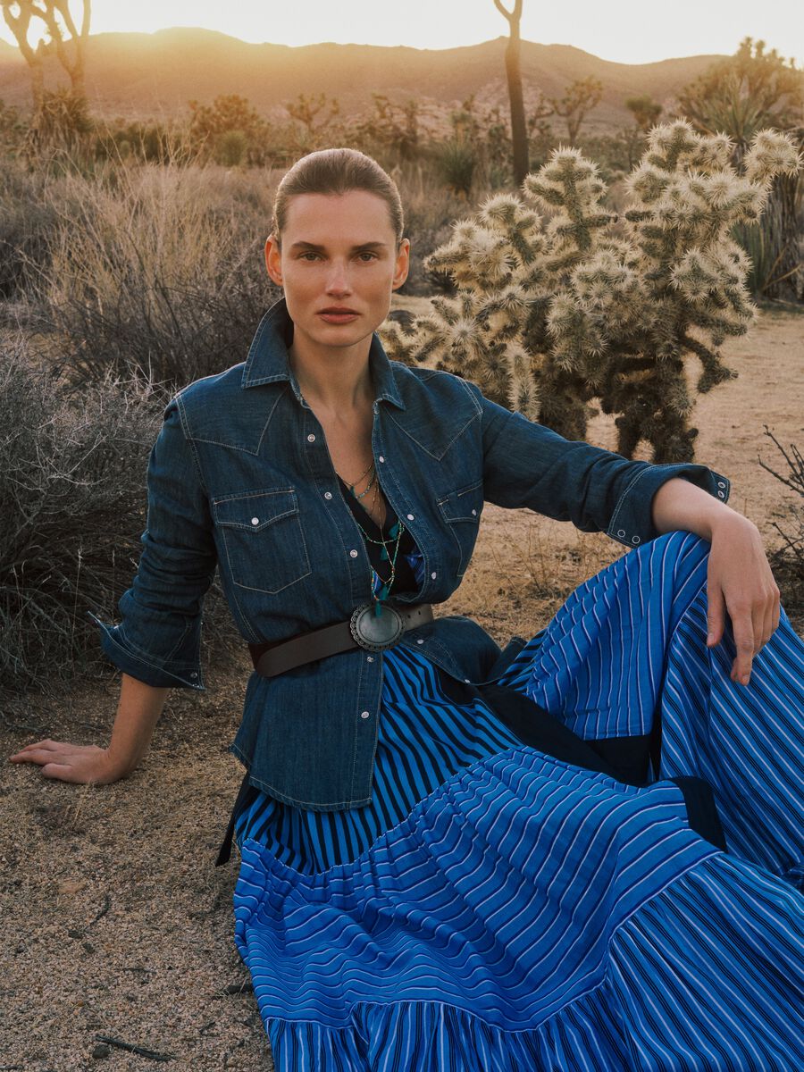 Vestito in puro cotone a righe multicolor regular fit con scollo a V_0